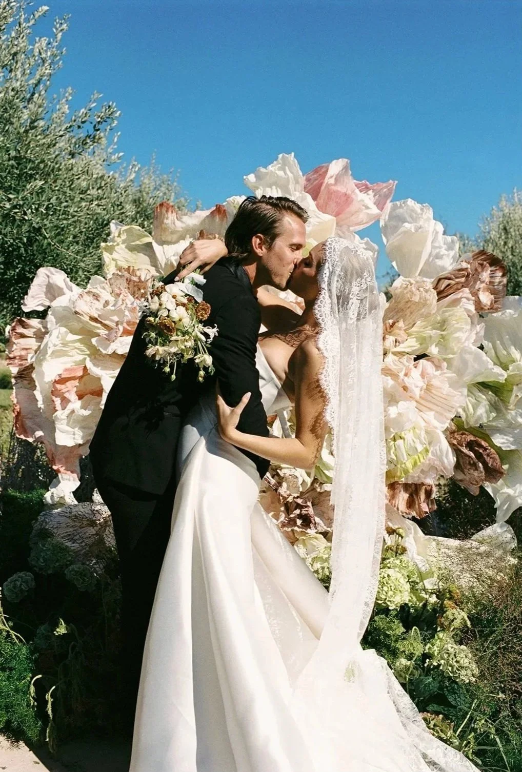 ANNA DUNLOP  Starting Price - €6001 - €7000, Service - Photography & Videography, Service - Photography  