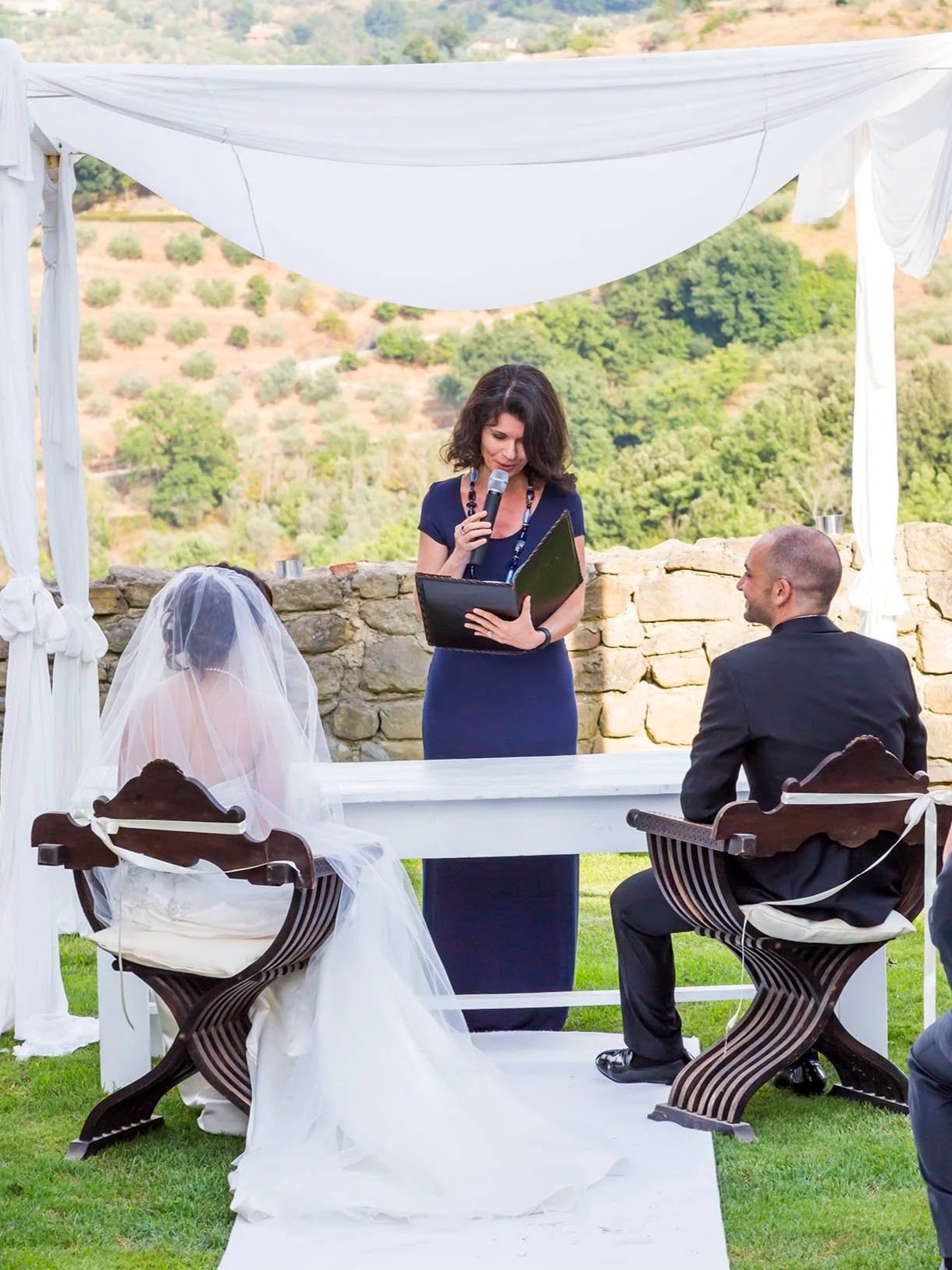 Italian Wedding Celebrants Service - Civil Wedding / Legal Ceremony, Service - Symbolic Wedding, Service - Vow Renewal, Service - Legal Paperwork Assistance 