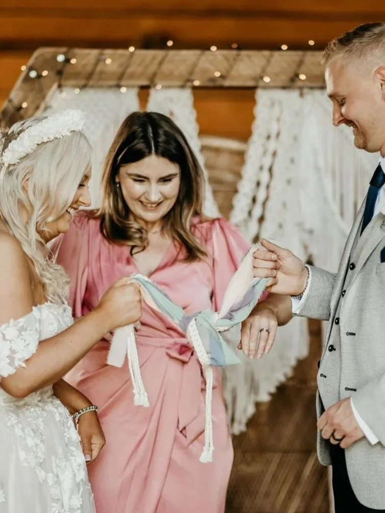 Sarah Sweeney Celebrant Service - Symbolic Wedding, Service - Elopement,  Service - Vow Renewal, Service - Speech Coaching / Ceremony Guidance 