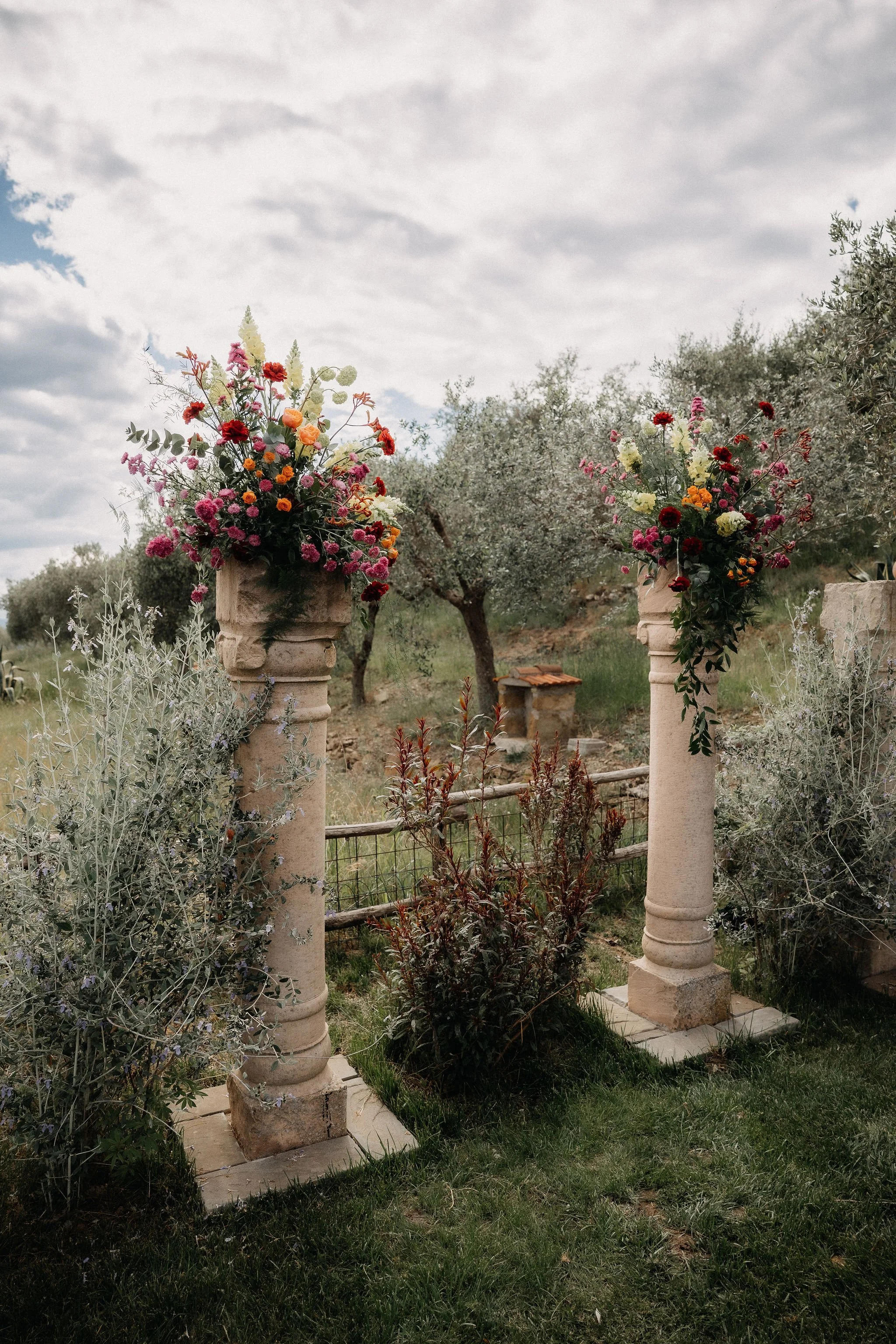 0208_sarah-colin-wedding-day_2025-05-08 copy.jpg
