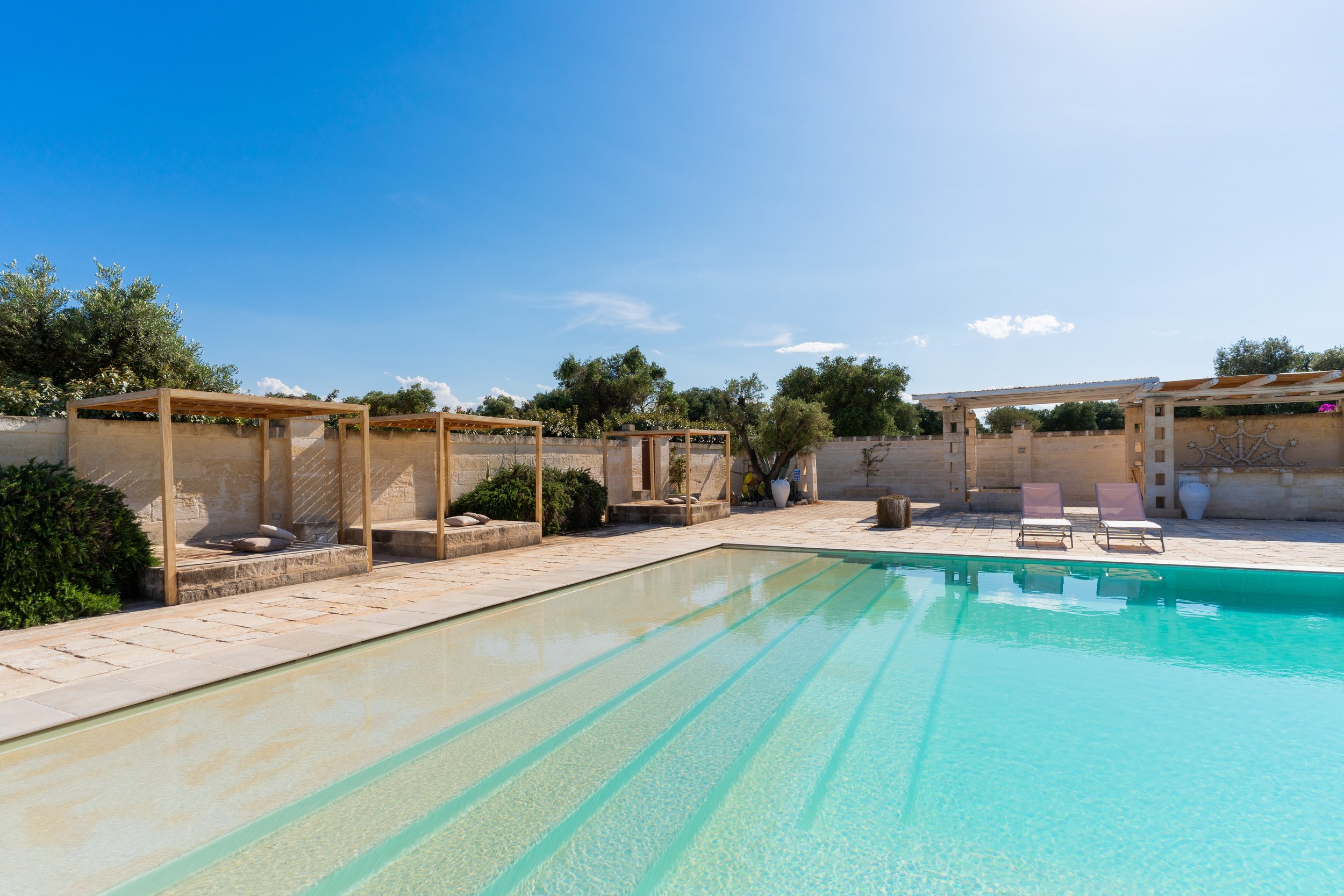Masseria-La-Macina-swimming-pool.jpg