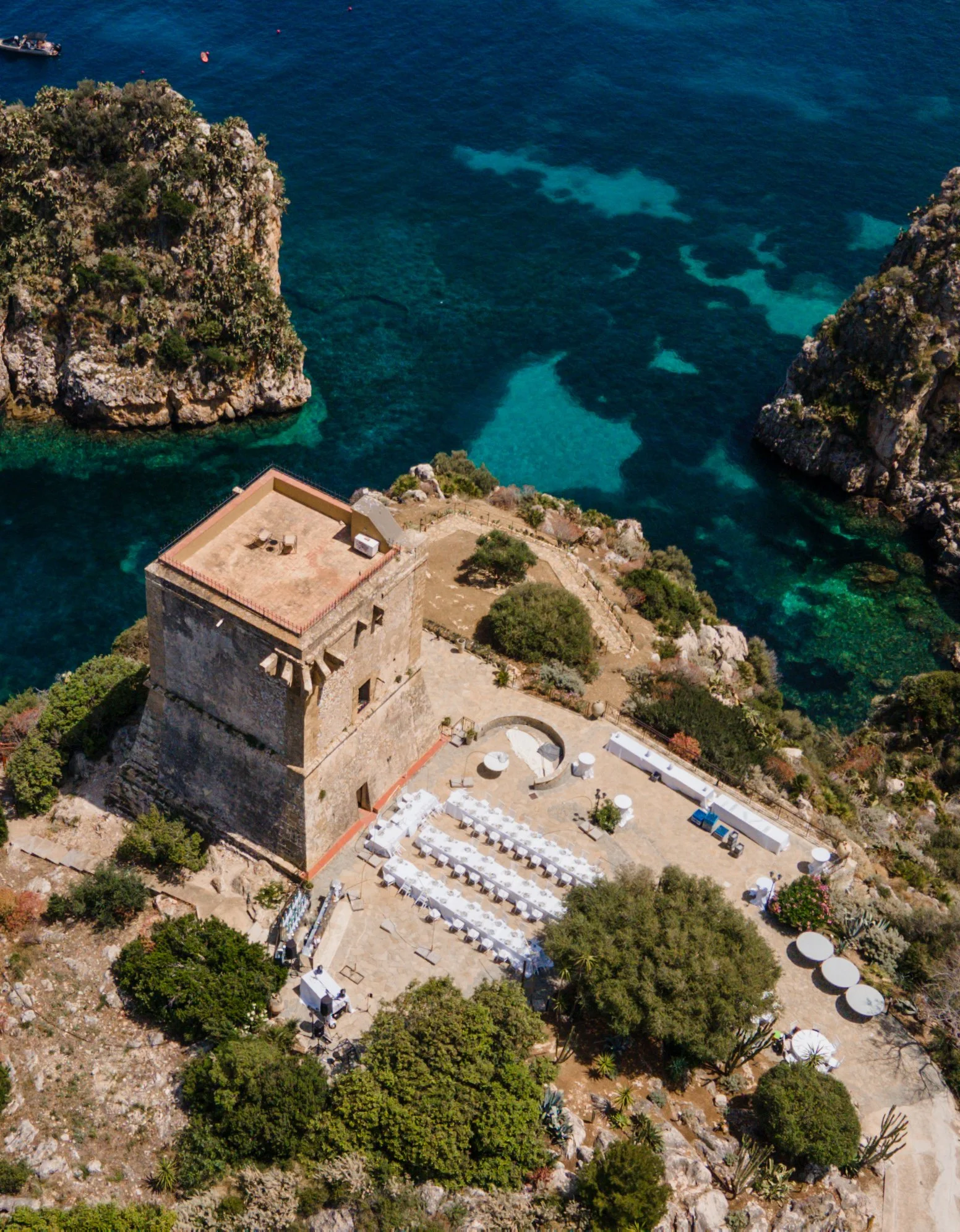 TORRE DI SCOPELLO   Max Guests - 200+, Distance - Less than one hour, Airport - Palermo 