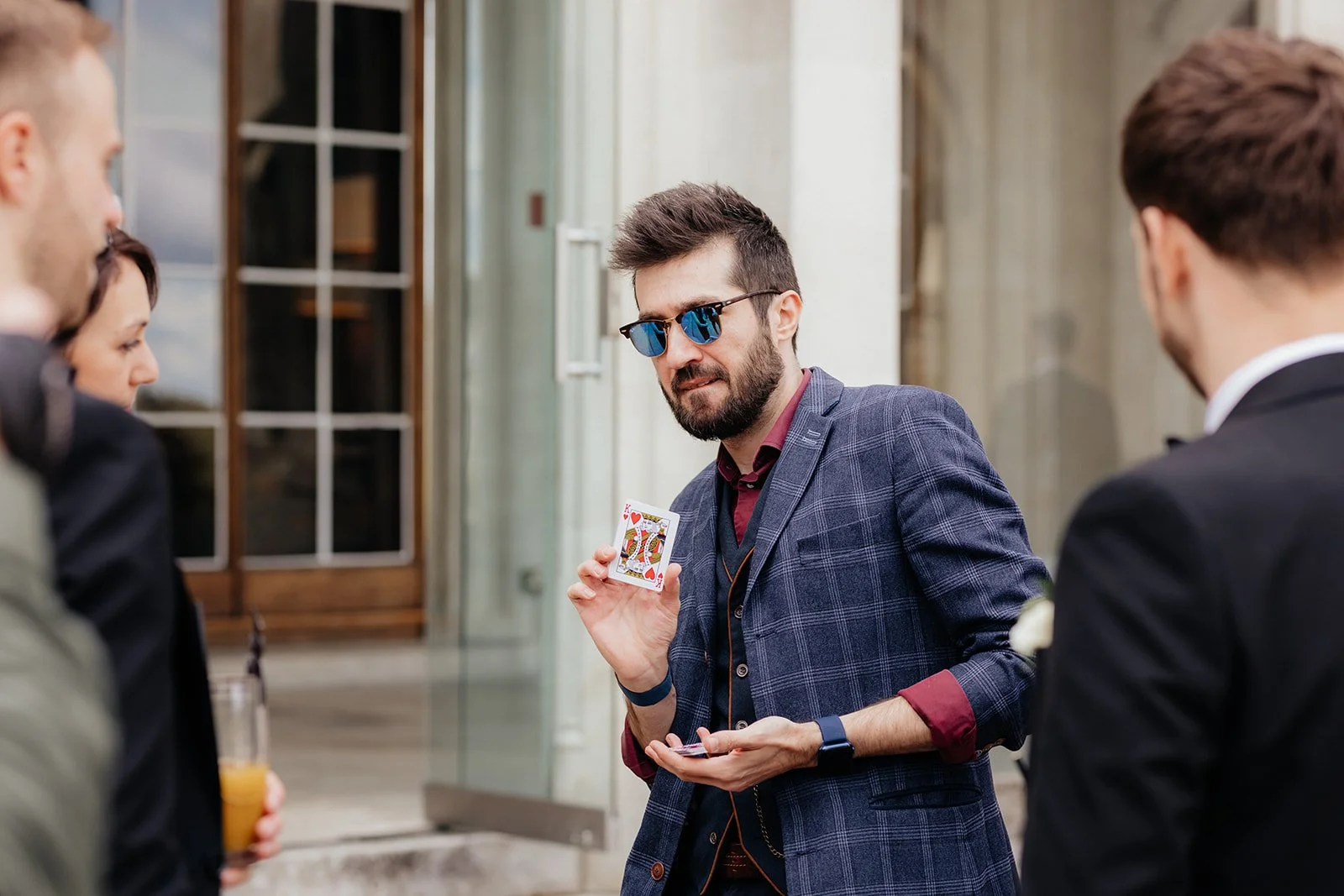 bde70549-d4d7-4a7e-a6ac-4a733b6cc08a.jpg