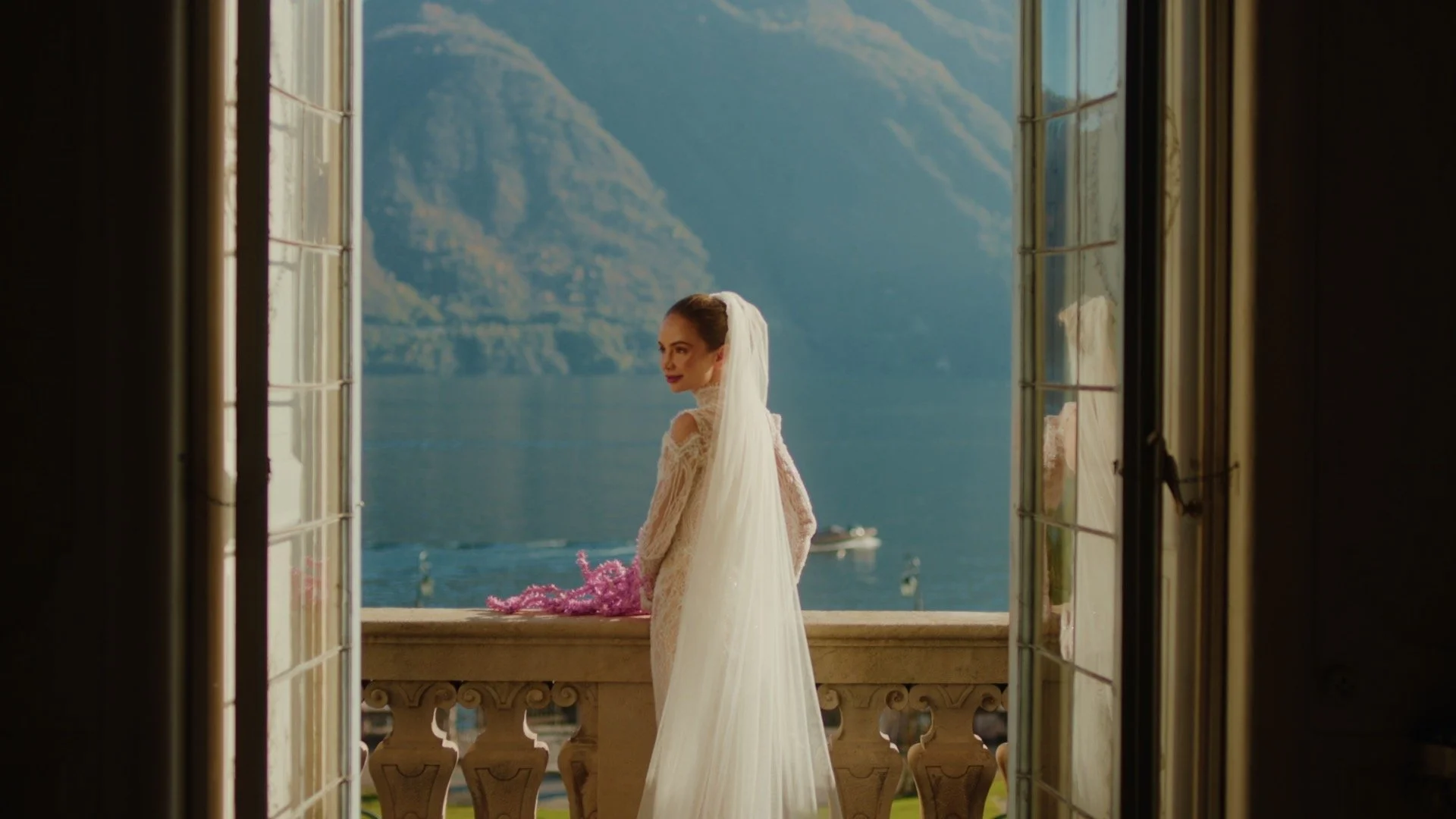 La Lista Still 4.jpg