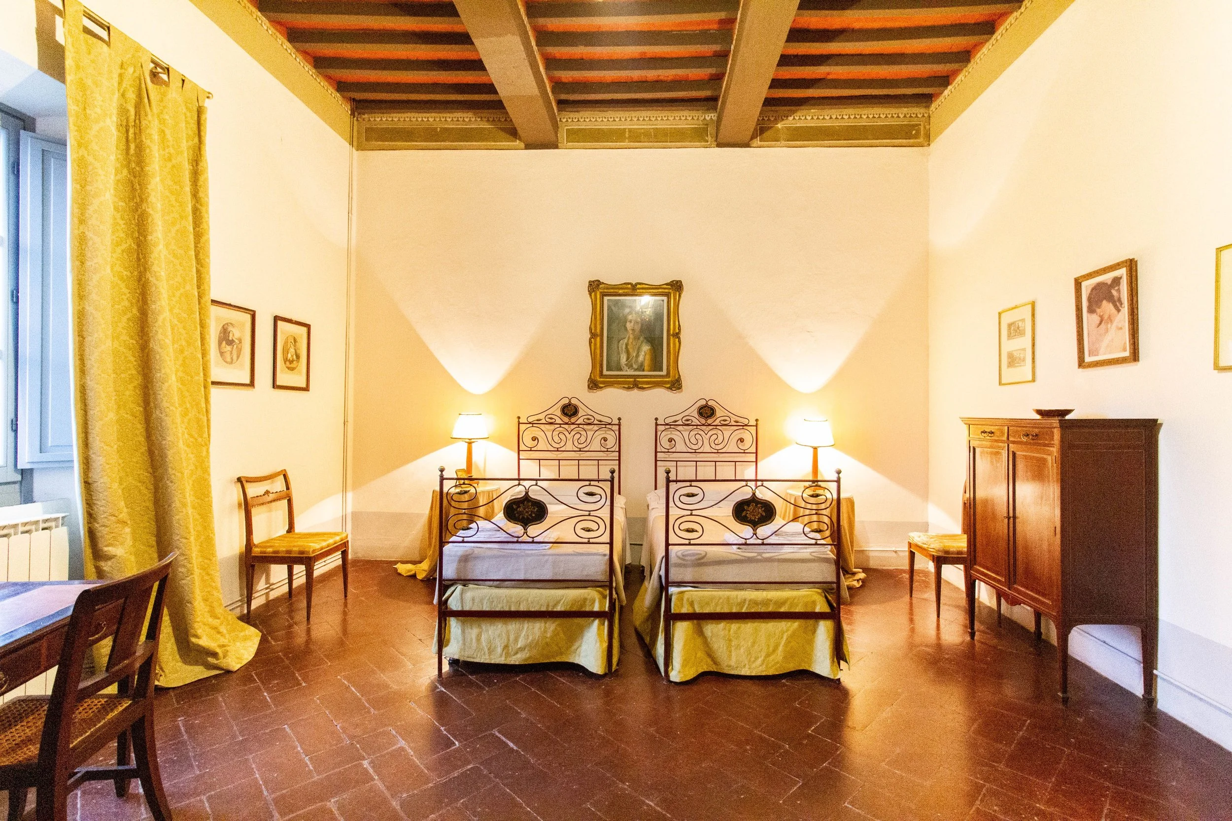 696b6acafd21beea7ad51aad_Accomodations - Camera Donna Beatrice.jpg.jpg