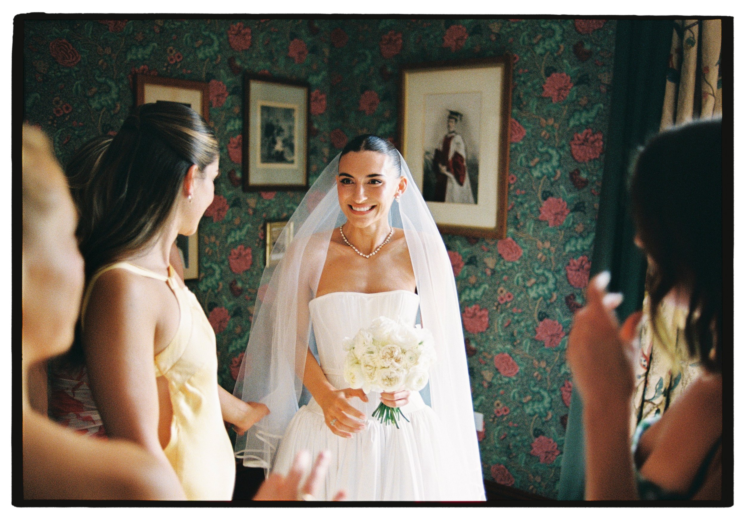 Sophie&Mikkel_(c)DanielKnightHarris_Sophie_and_Mikkel_0093-Edit (1).jpg