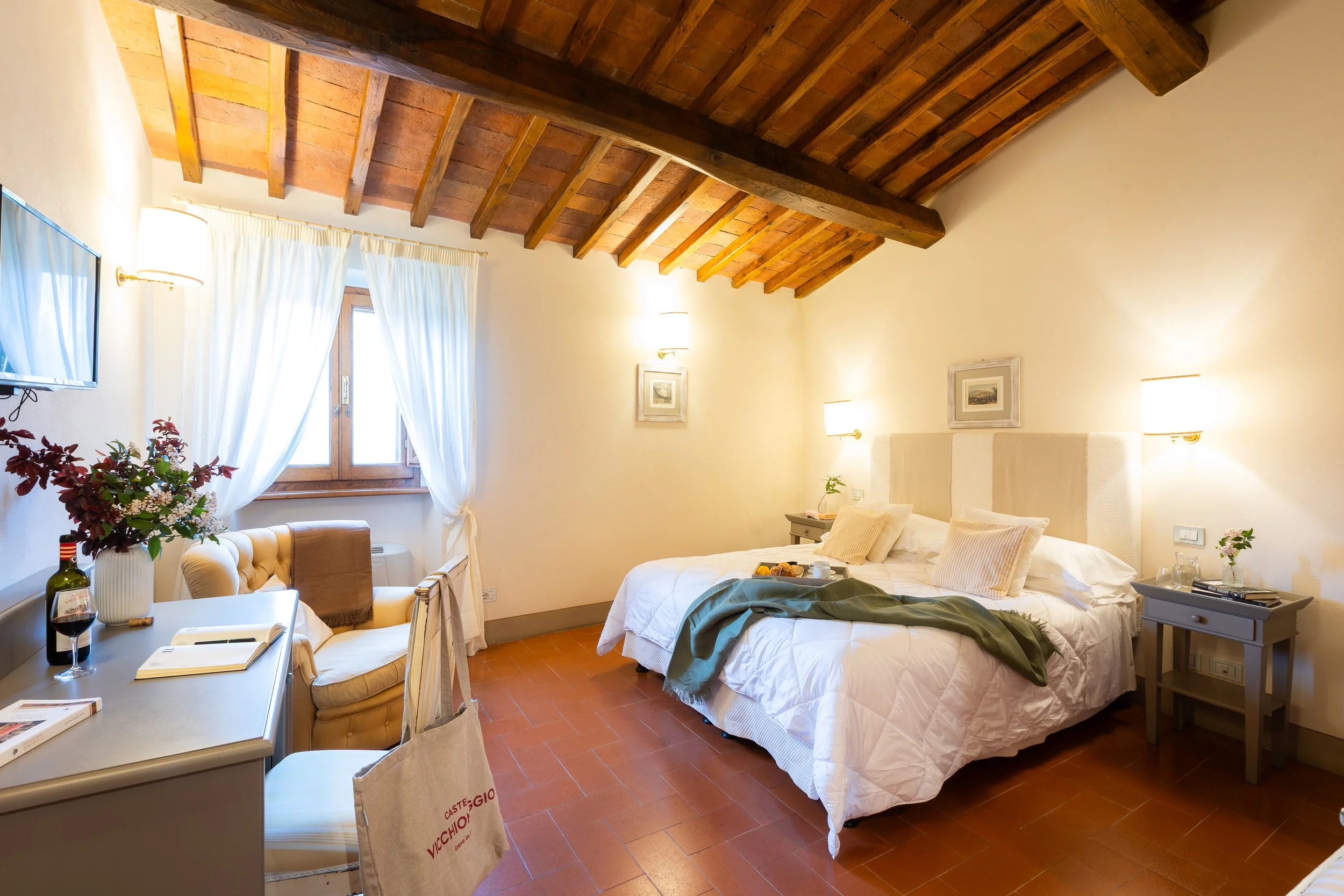 Castello_Vicchiomaggio_Accomodatio3.jpg