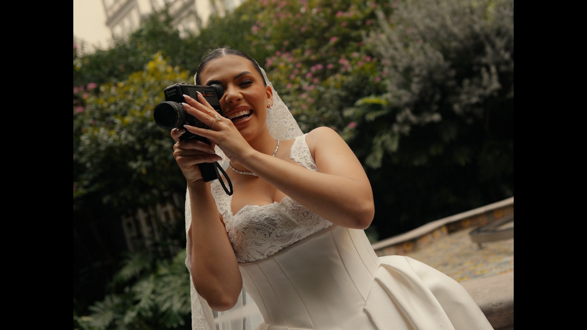 Victoria + Zaid - The Teaser.00_00_26_02.Imagen fija014.jpg