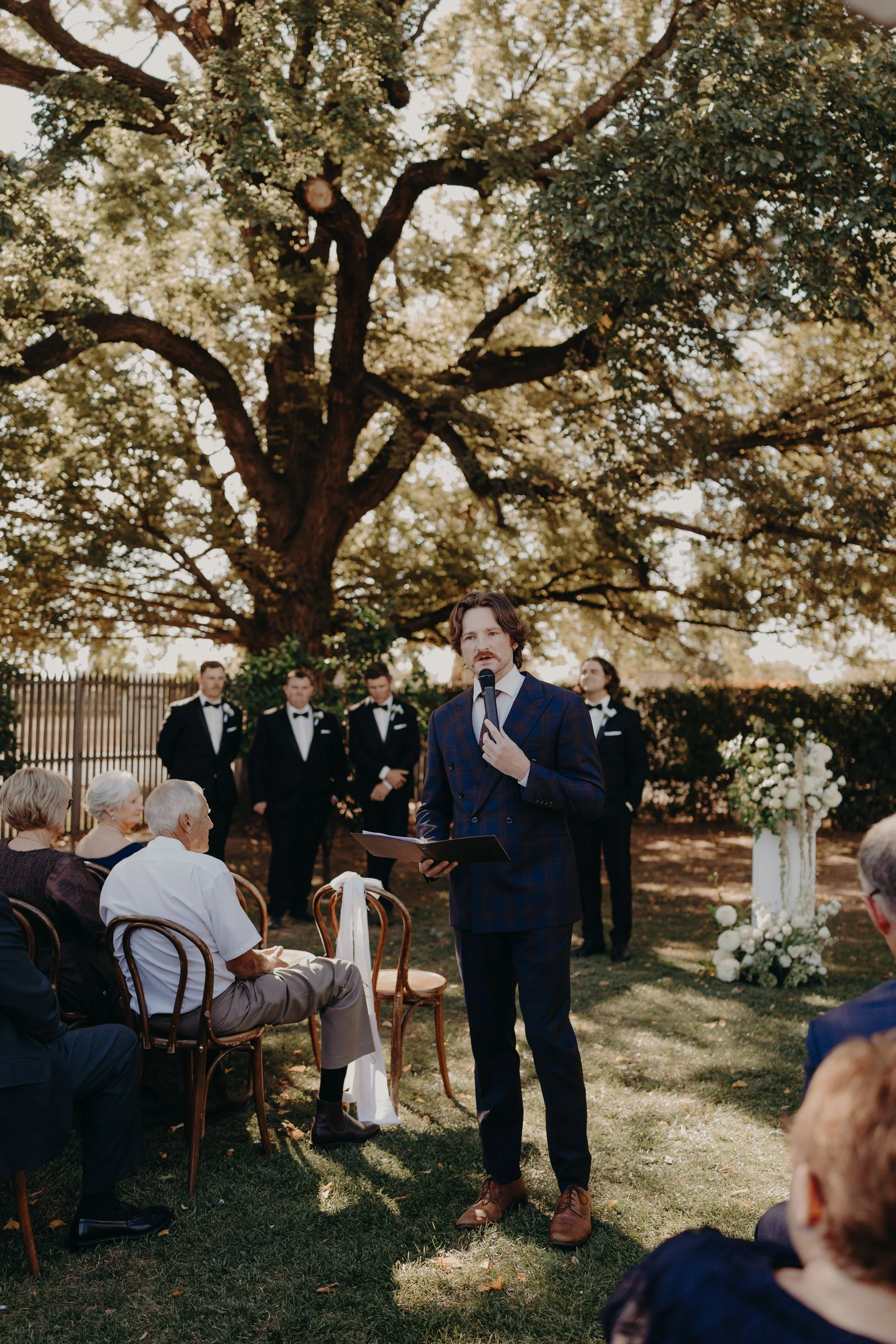 ceremony (@pheobedunn.photographer).jpg