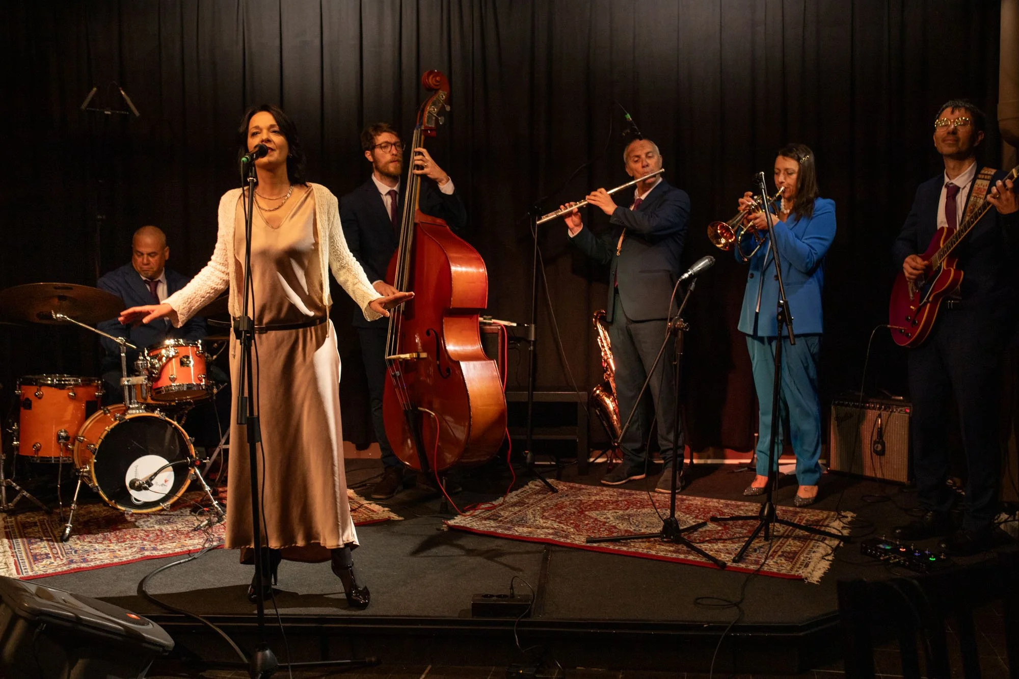 Jazzamuri Elegant Live.jpg