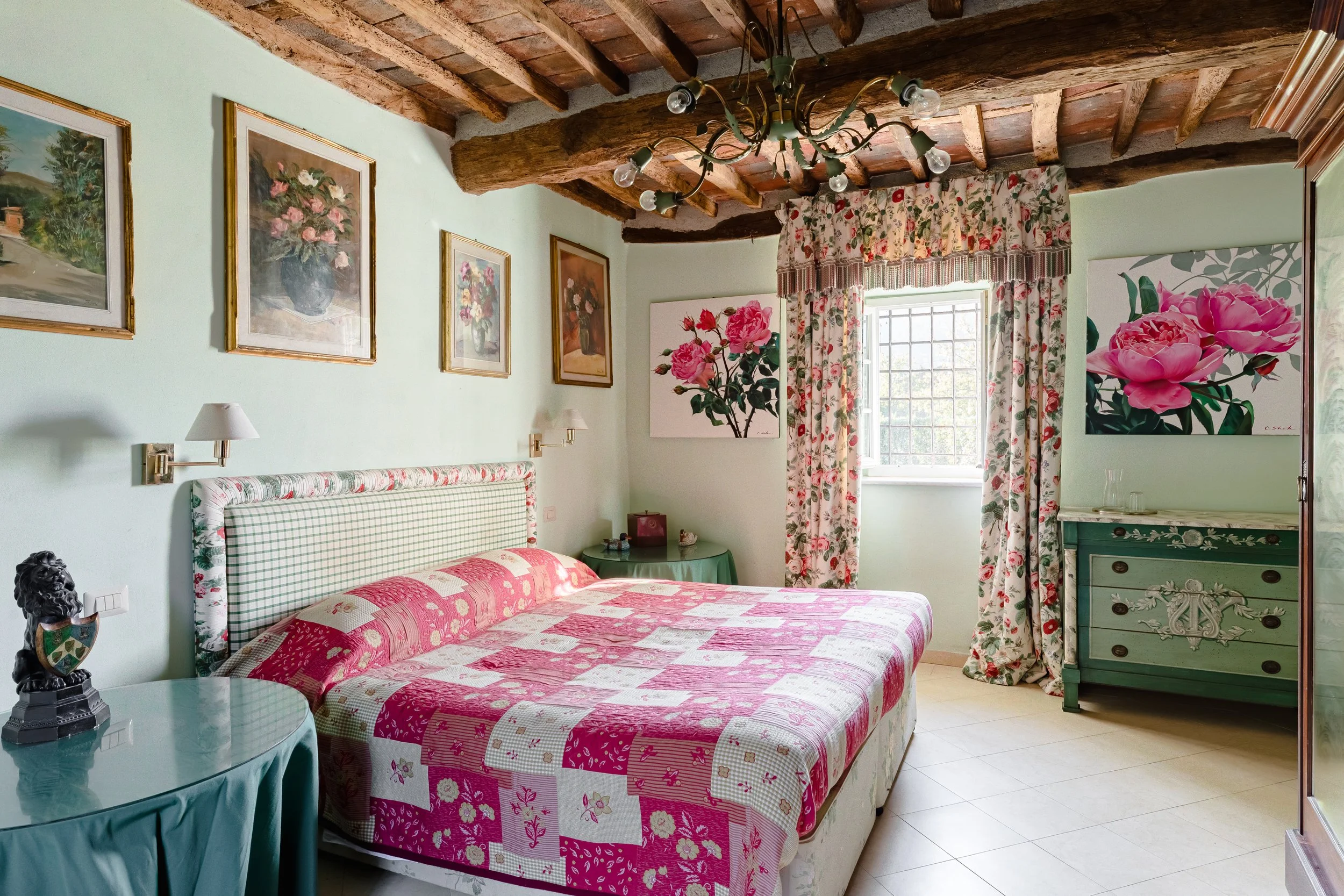 loxton_room_2.jpg