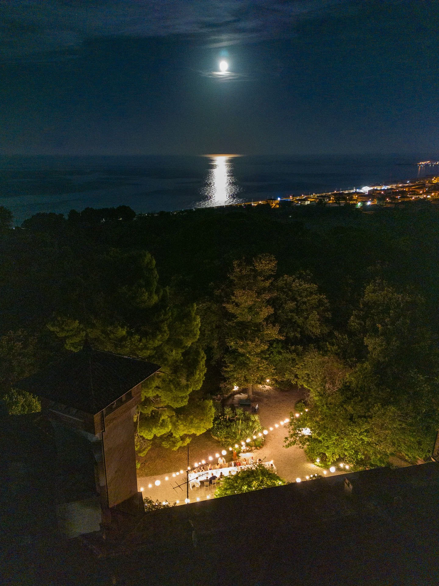 Moonlight landscape - Mamaphoto & Video .jpg