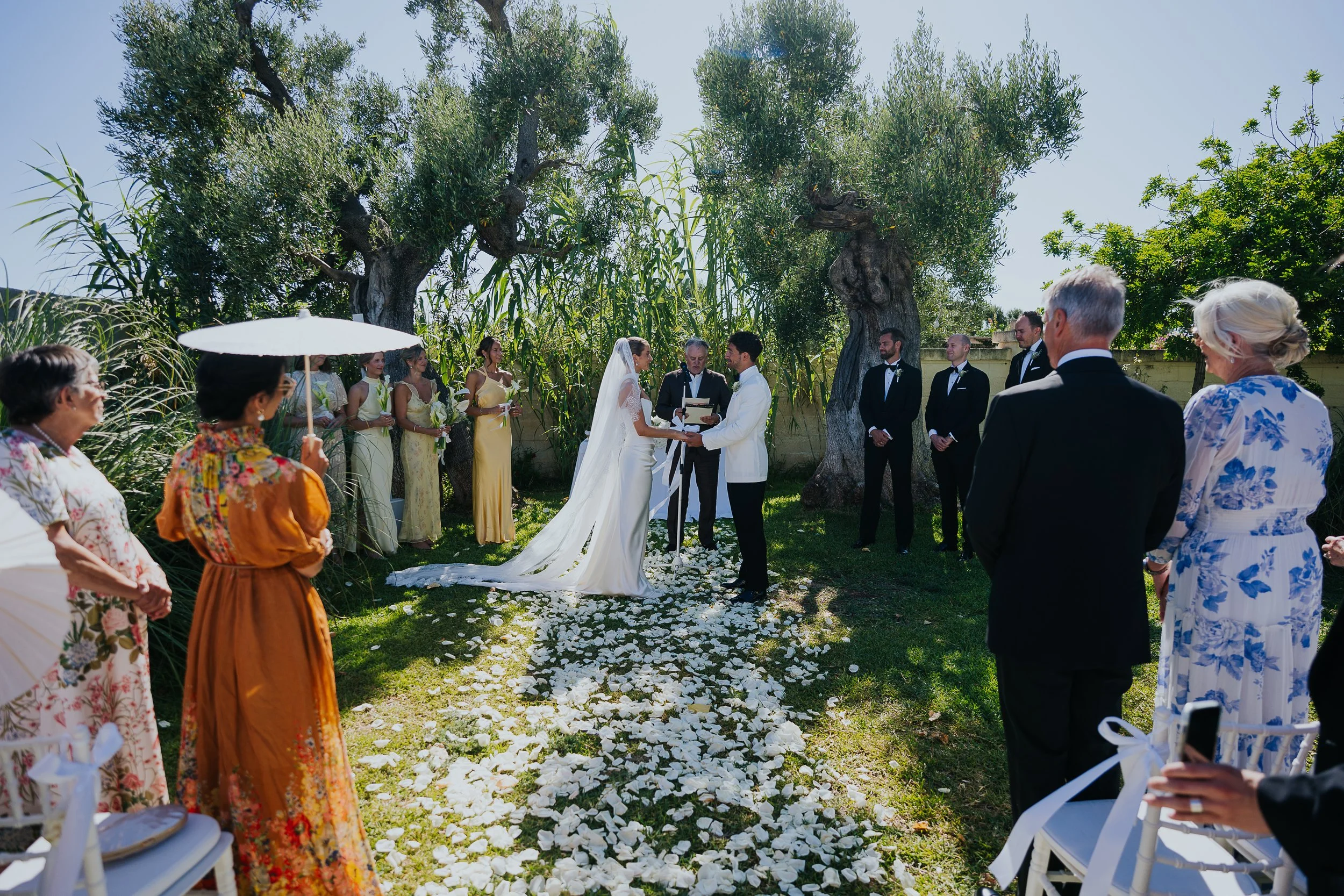 Masseria-la-macina-ceremony-outdoor.jpg