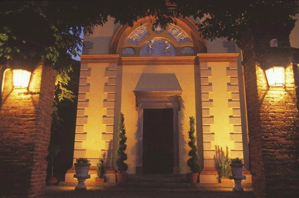 illuminated_chapel.jpg