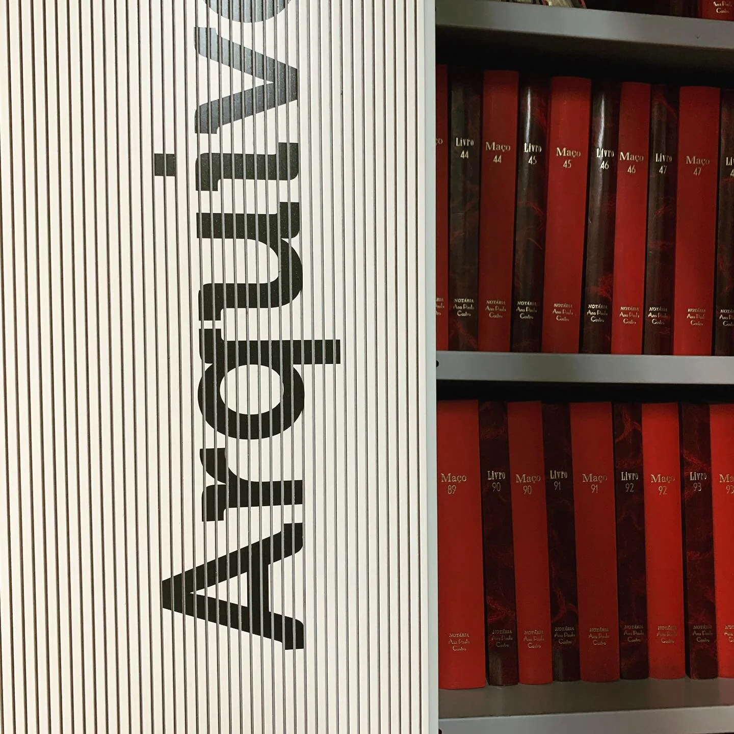 Interior Deco an Signage for a Notary office