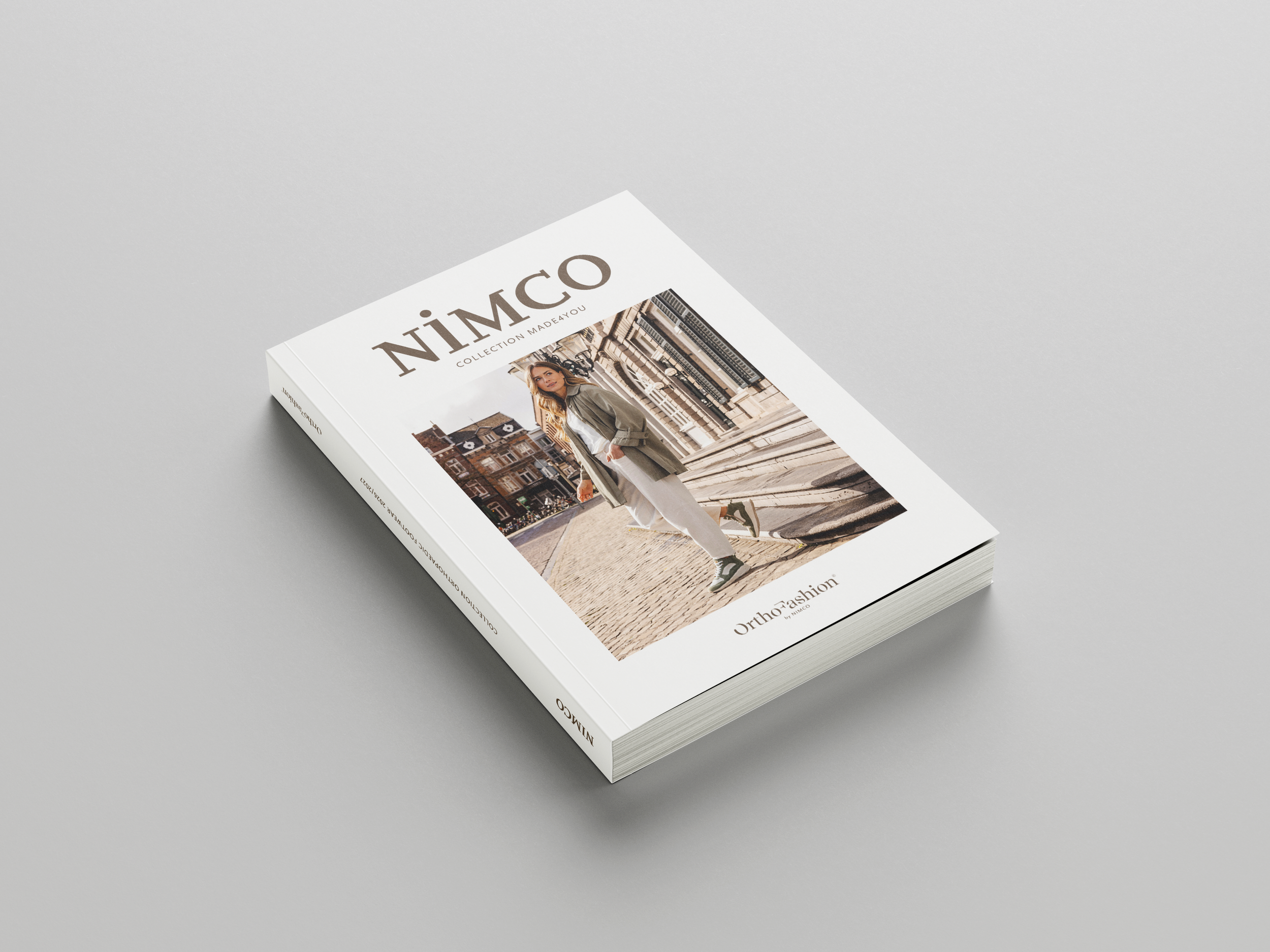 Free_Book_Mockup_112.png