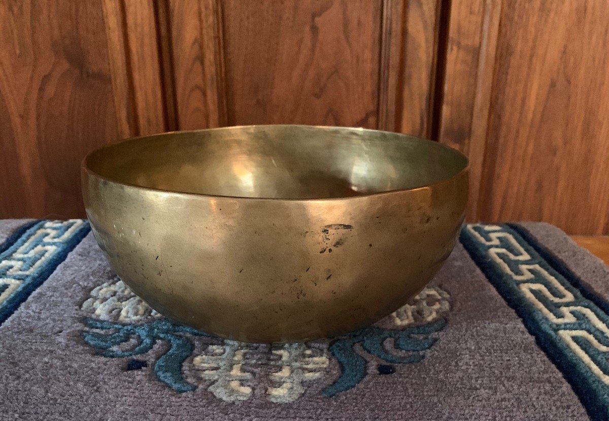 Old Singing Bowl 8.5" F