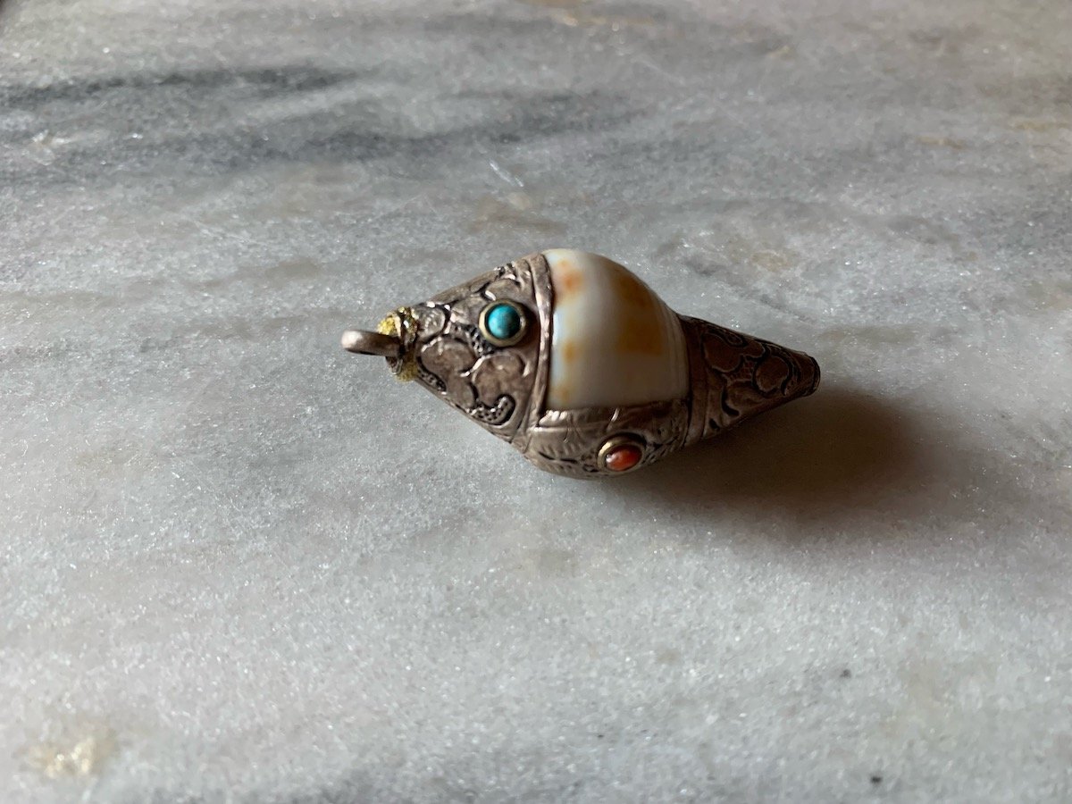 Conch Shell Tibetan Silver Pendant