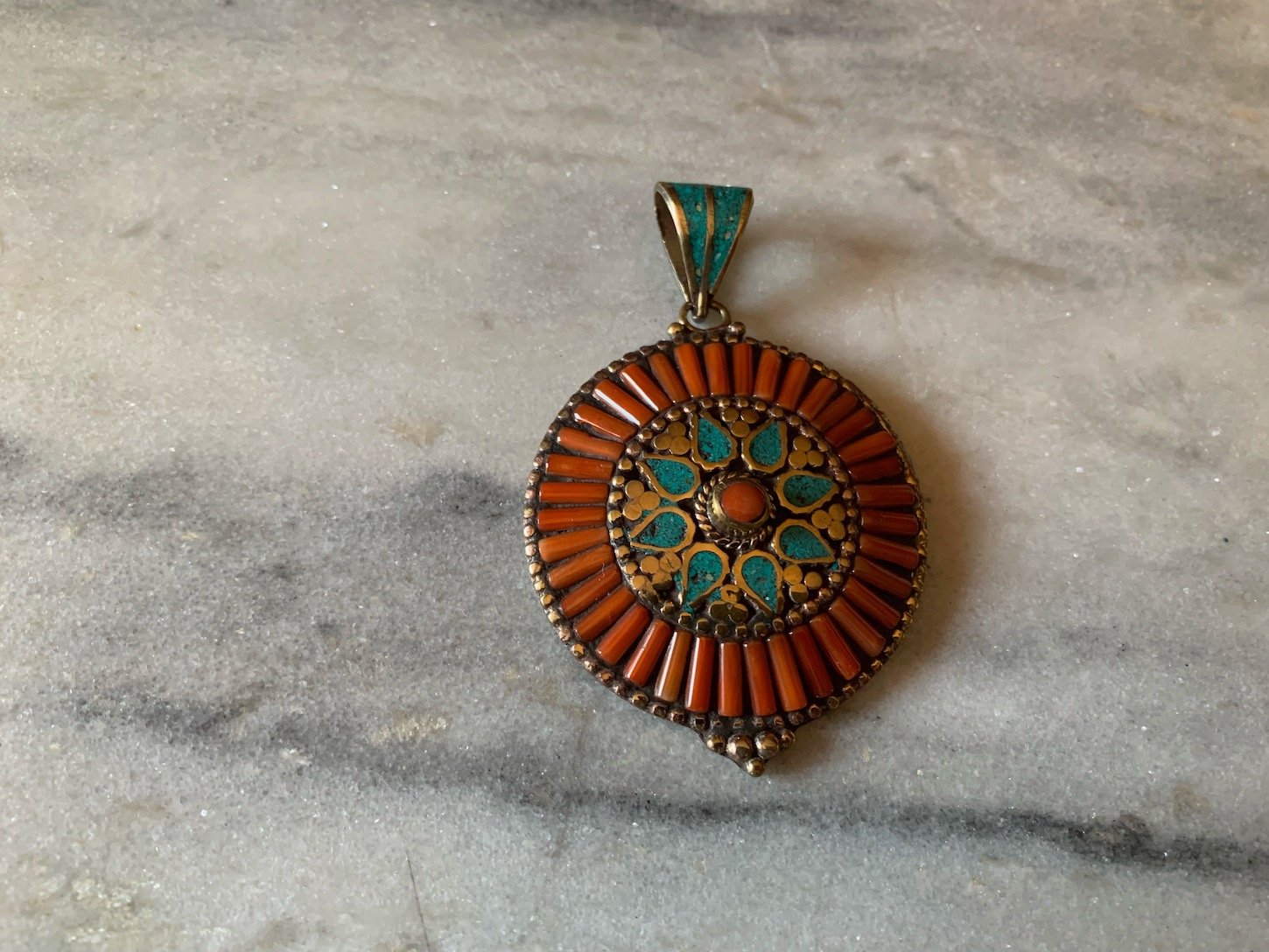 Flower Design Coral Pendant