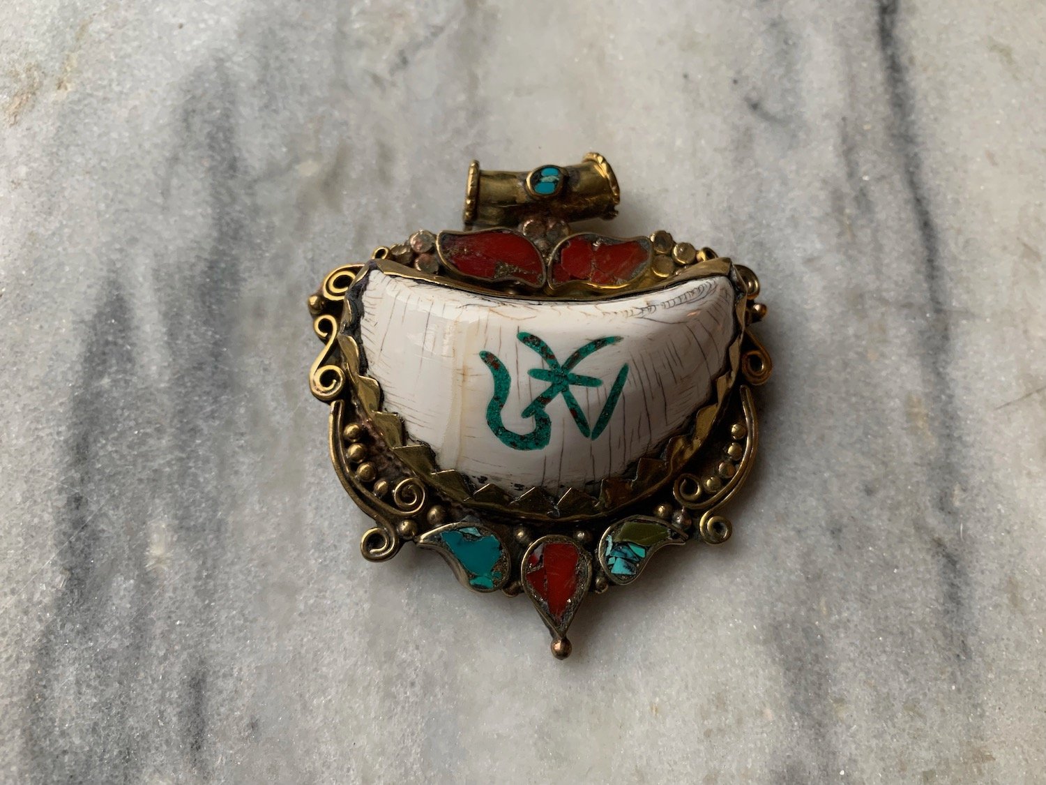 Large Conch Shank Pendant