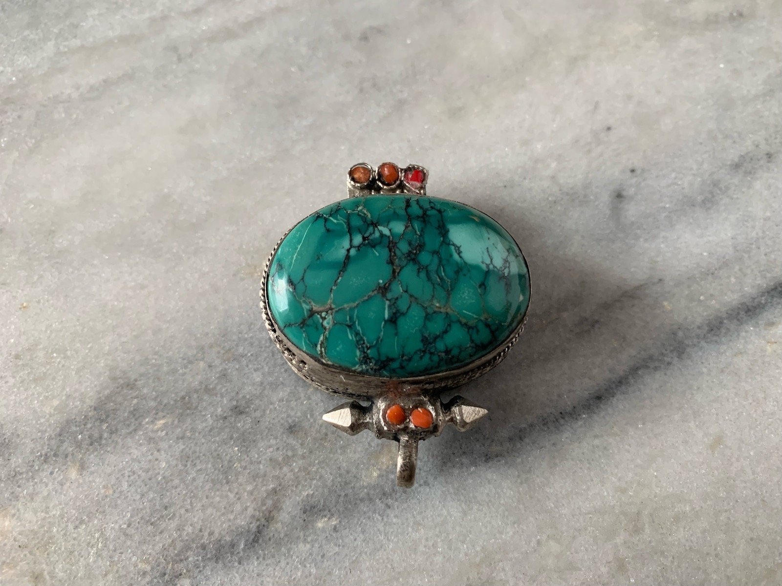 Oval Turquoise Stone Gau