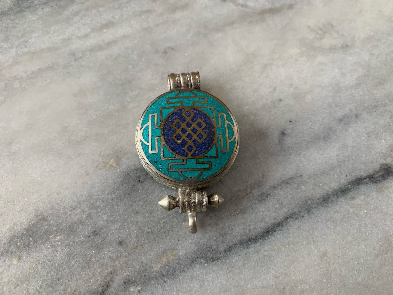 Knot of Eternity Lapis and Turquoise Gau