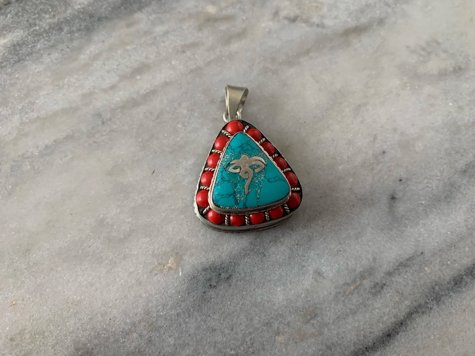 Triangle Seva Coral & Turquoise Gau