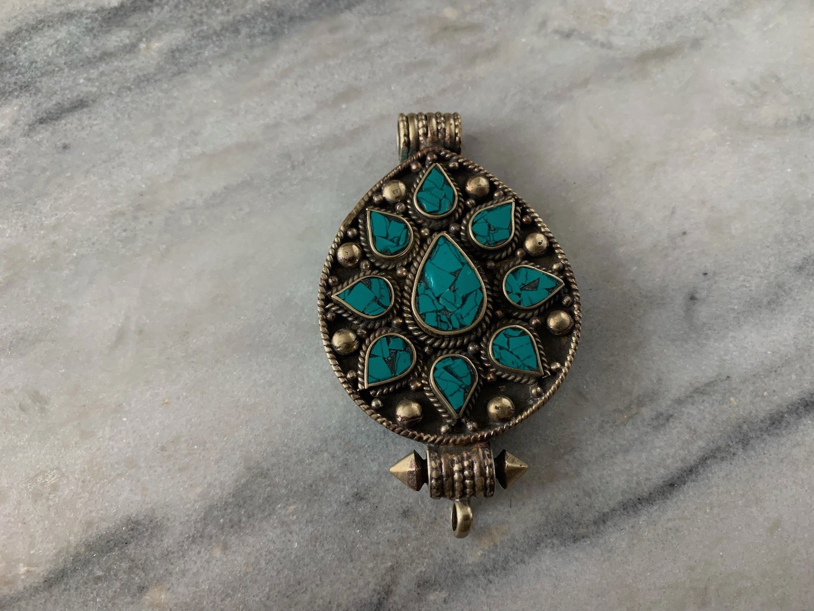 Large Silver & Turquoise Gau