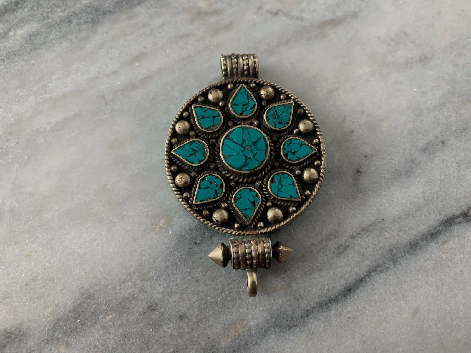Large Round Silver & Turquoise Gau