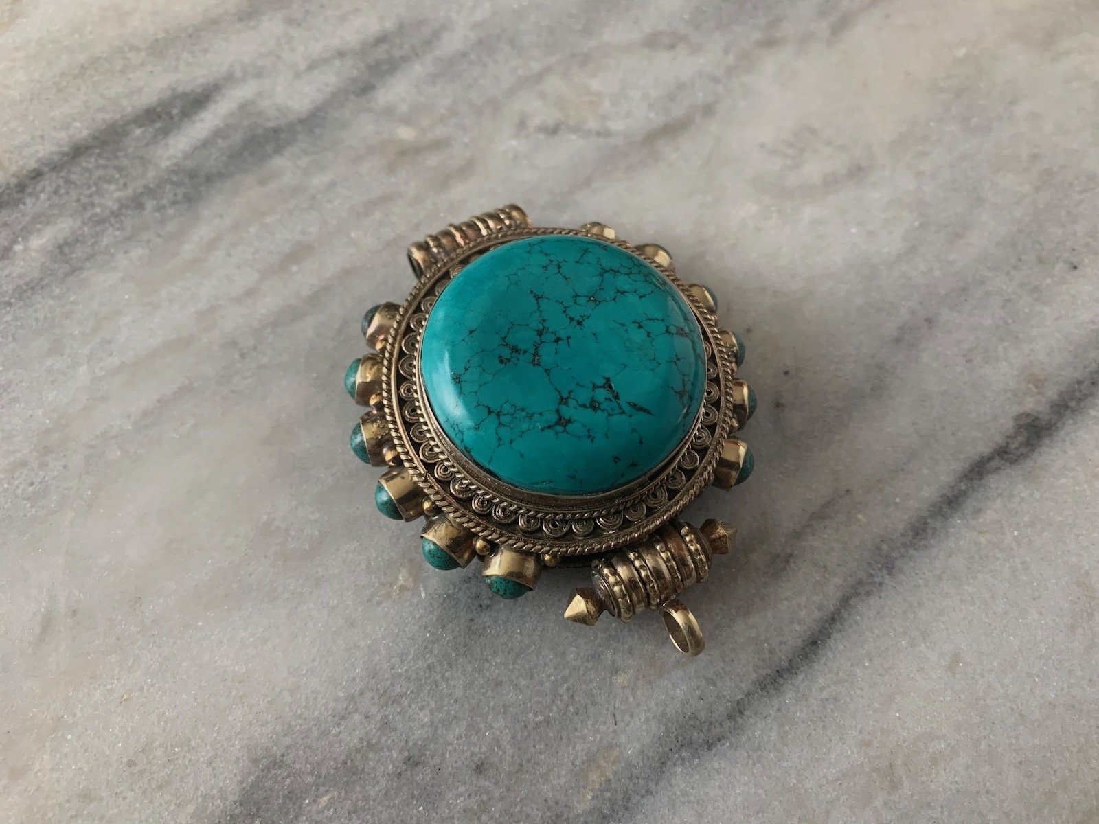 Deluxe Turquoise Gau