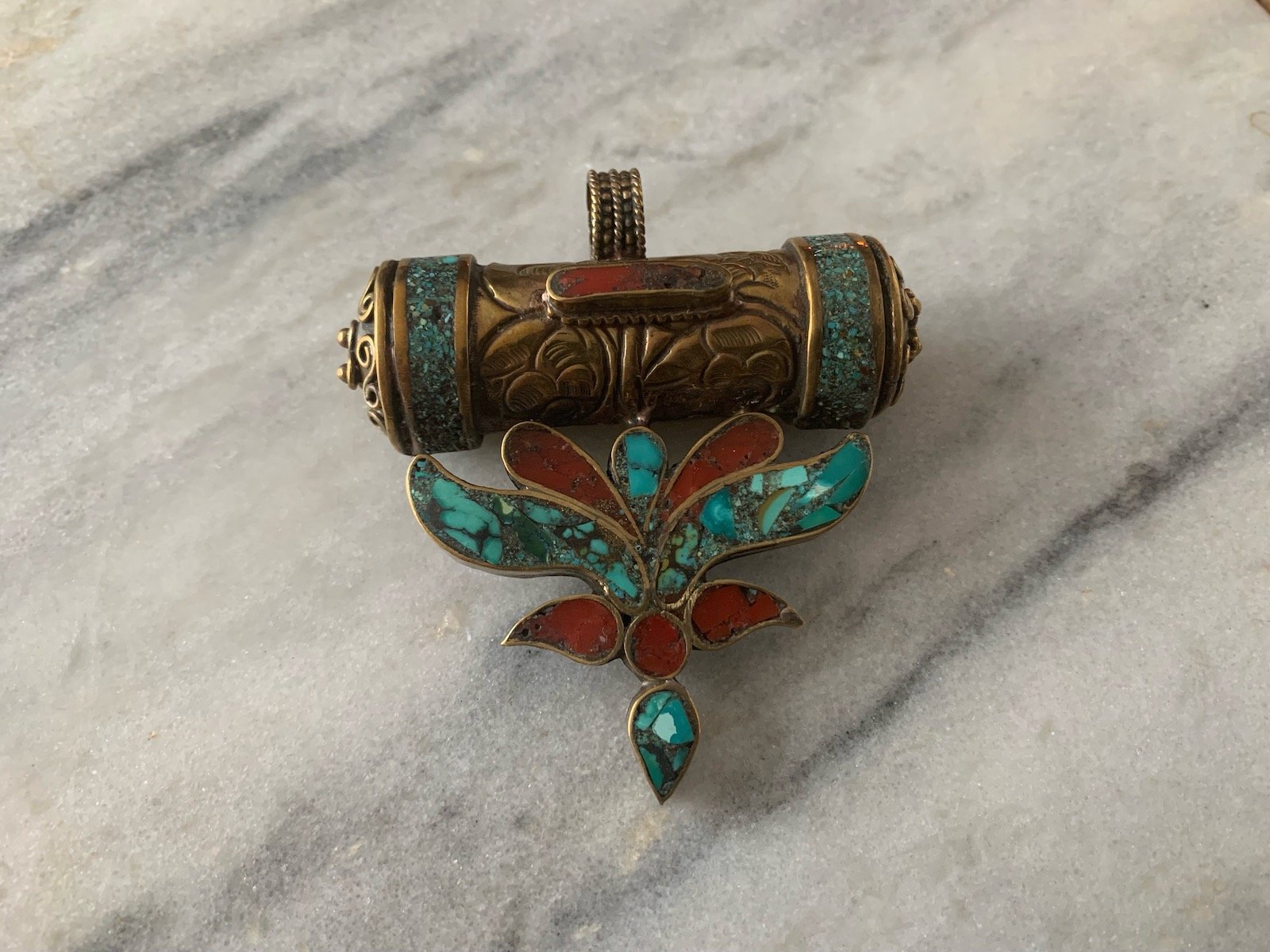 Large Cylinder Tibetan Gau Deluxe
