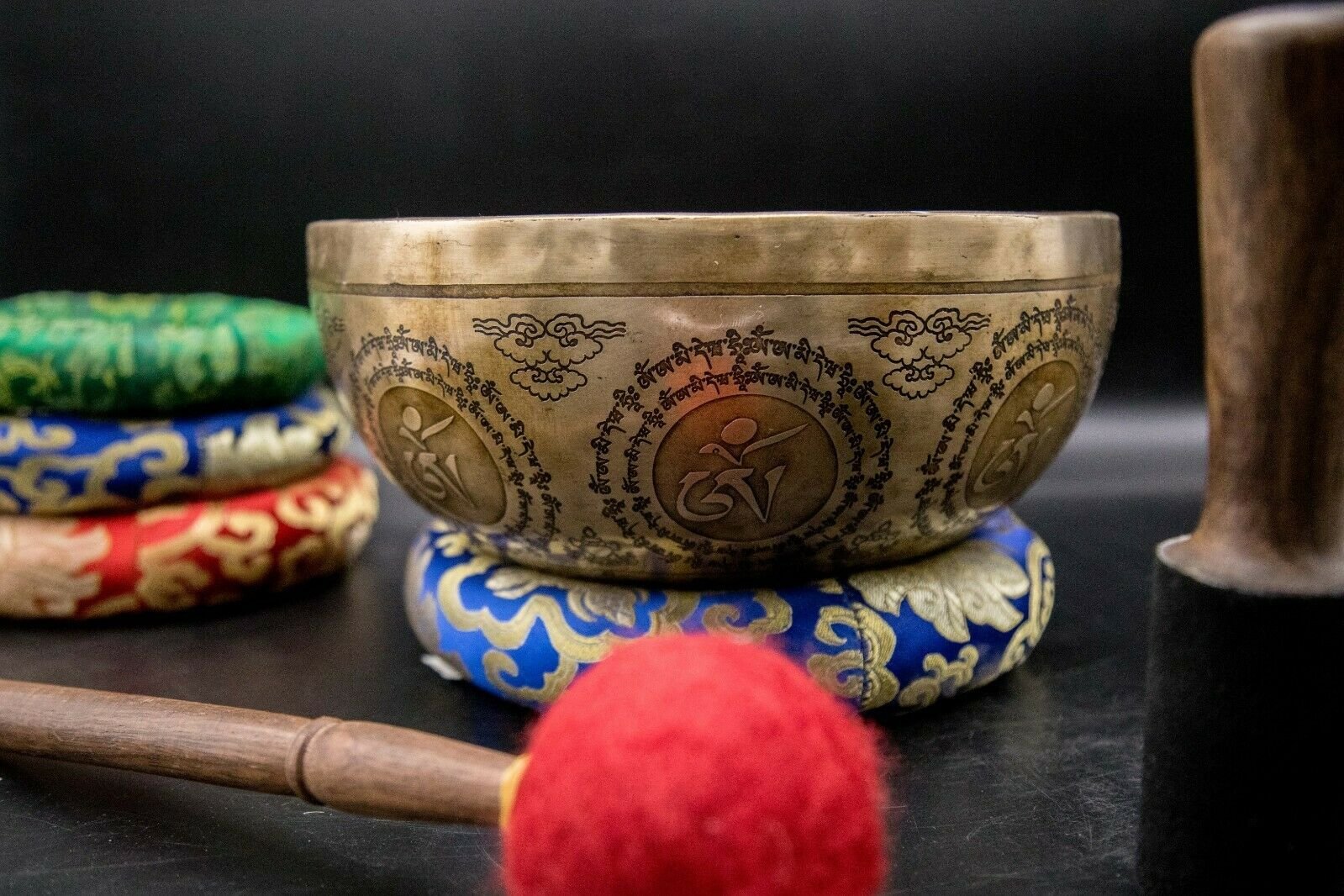 Amitabha Buddha Singing Bowl 10" C