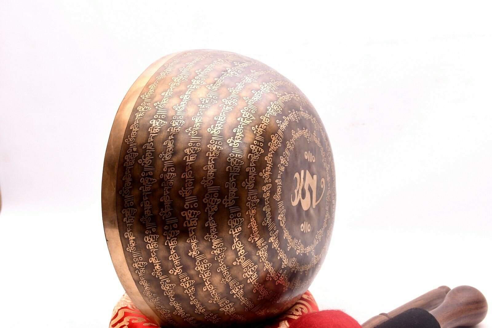 Seven Metal Om Mantra Singing Bowl 12"