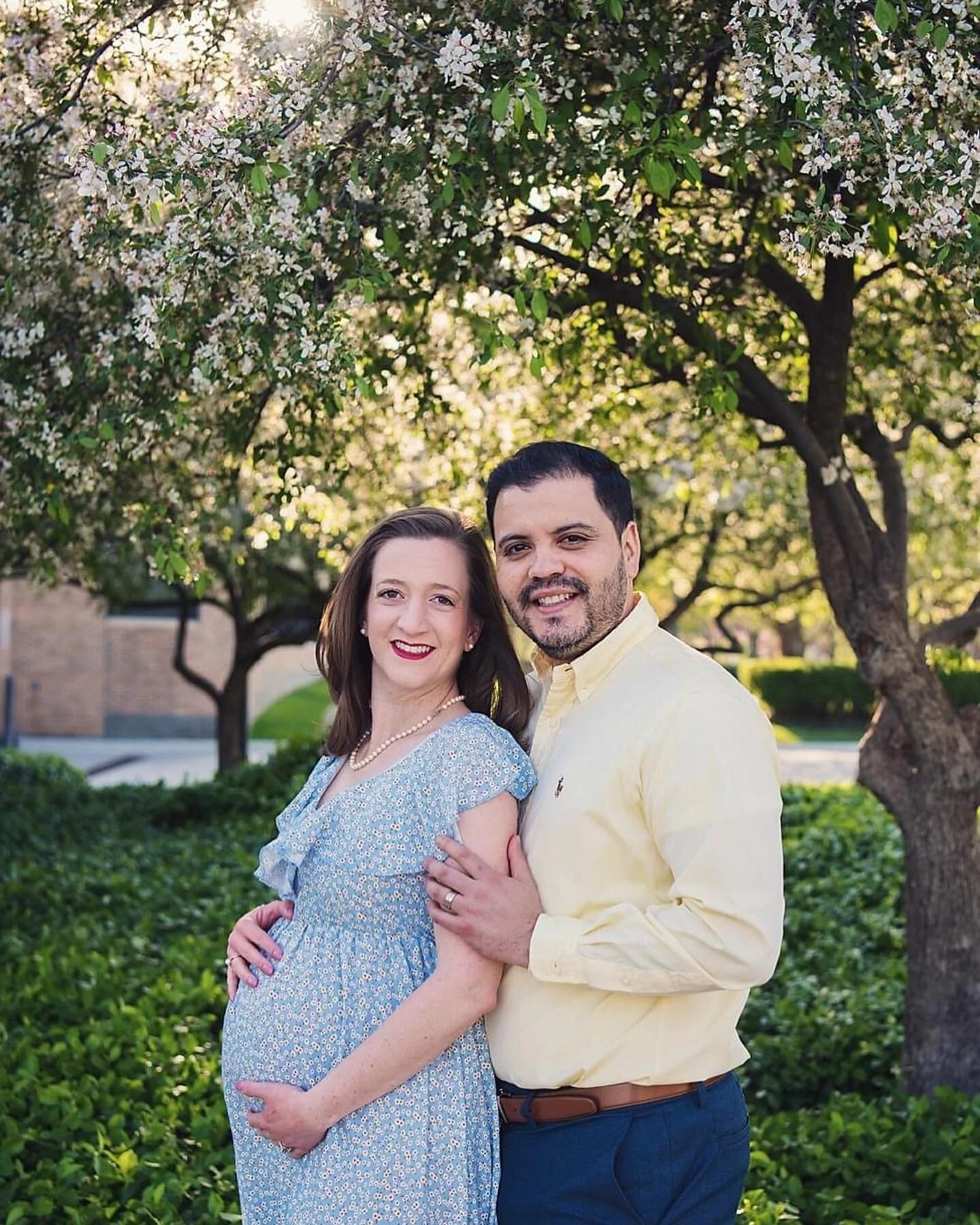 Feeling so very lucky I got to photograph this darling family in the beautiful spring blooms! New life all around 💕