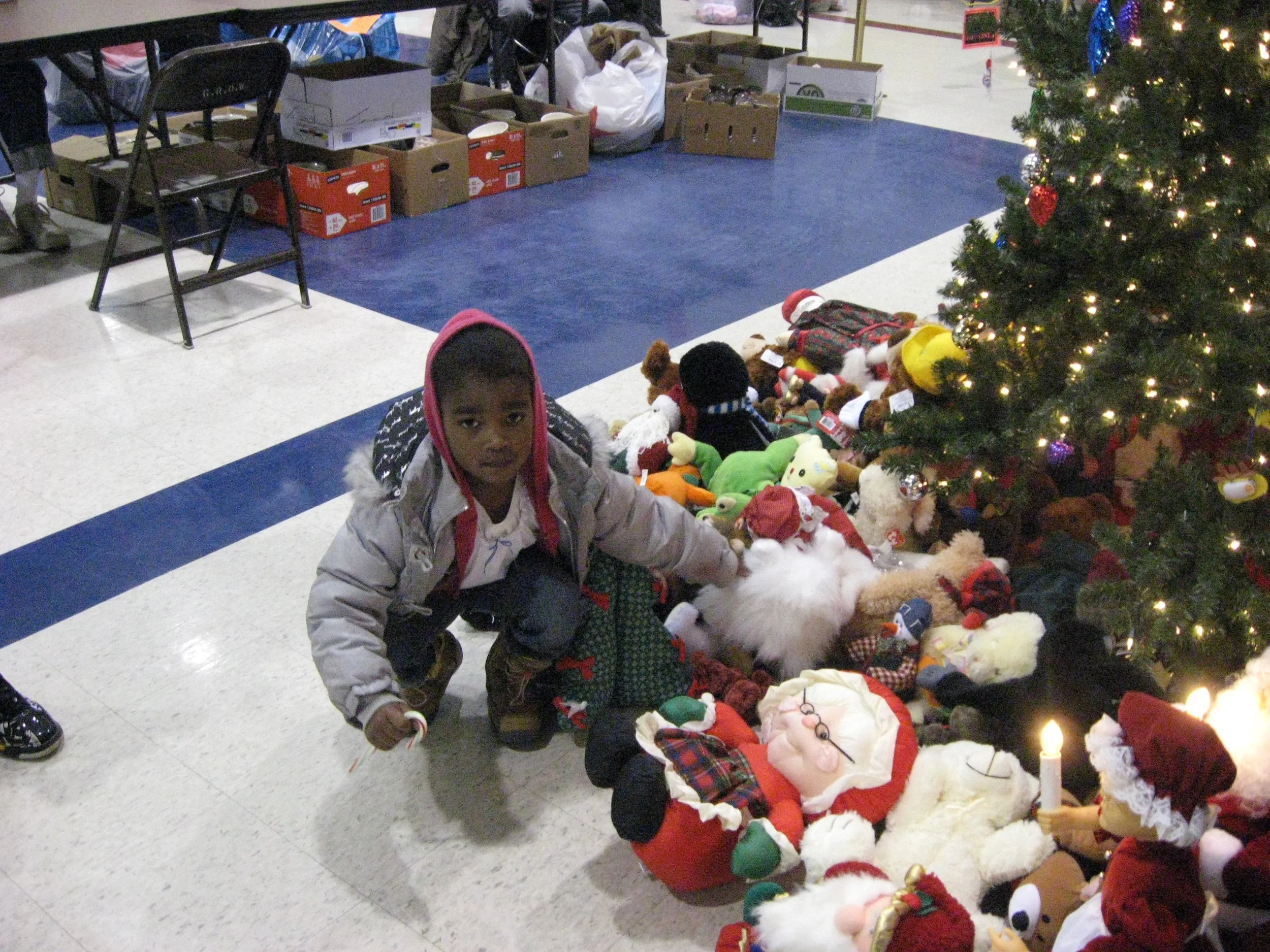 CHRISTMAS 2009 DISTRIBUTION DAY 026.jpg