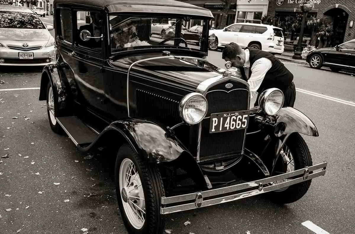 Joe & Regina’s ‘Lindy Hop’ Wedding