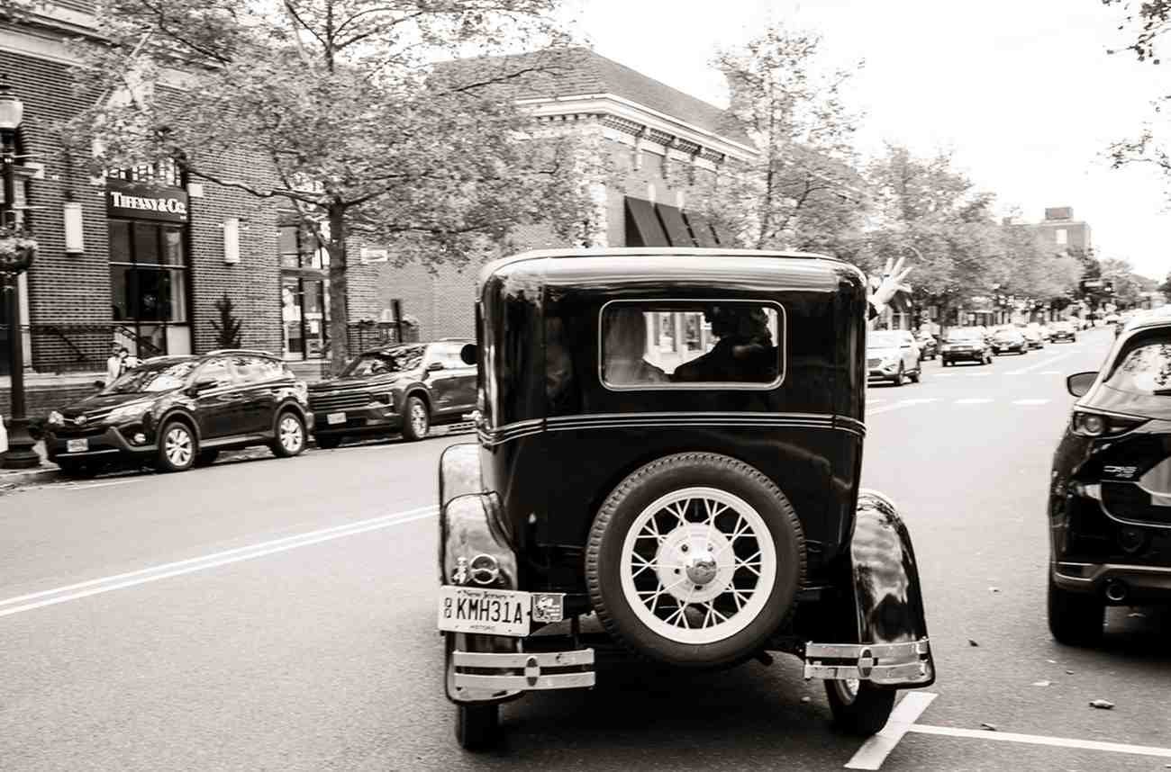Joe & Regina’s ‘Lindy Hop’ Wedding