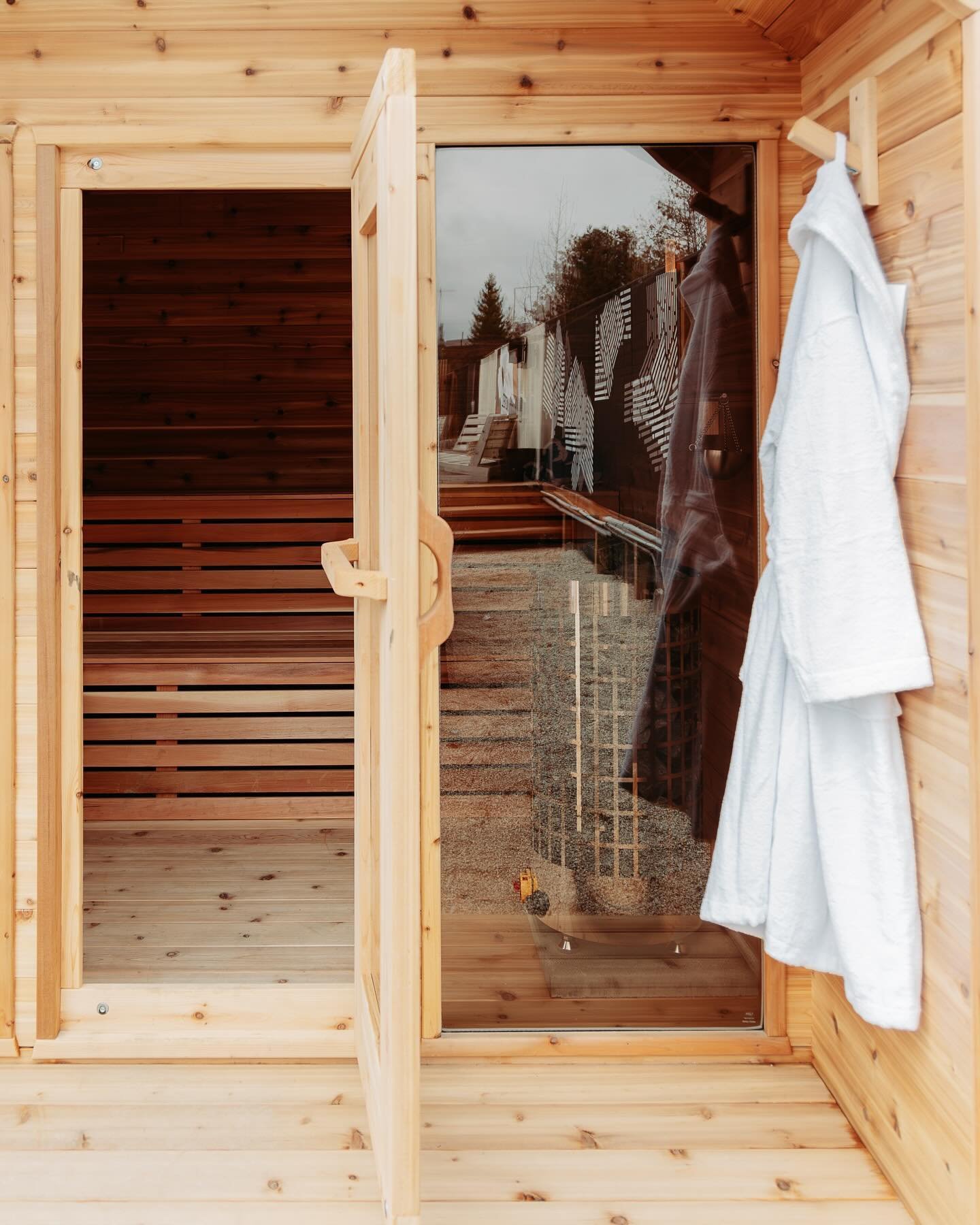 Take some time for you in our N E W courtyard sauna 🧖&zwj;♀️ ✨