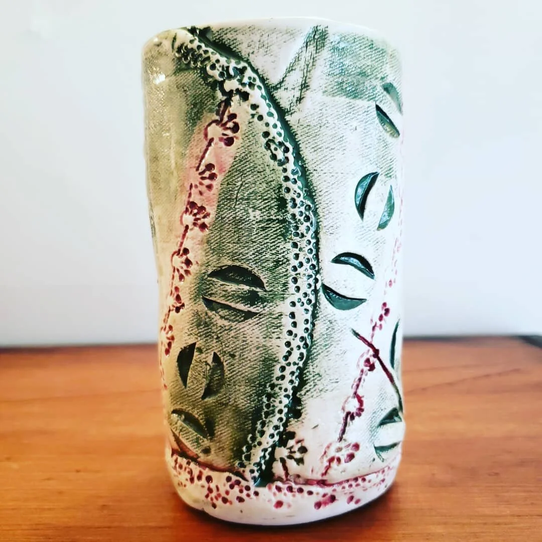 #potterylove #imprintingmemories #thisiswhoiam #lifeimprinted #allkindsofbeauty #onceuponatime #mystory #mystorycups #ceramika #slabbuilt #clayplay #ceramica #instapottery #lifestory #lookcloser #slowdown #slowingdown #art_daily #loveceramic