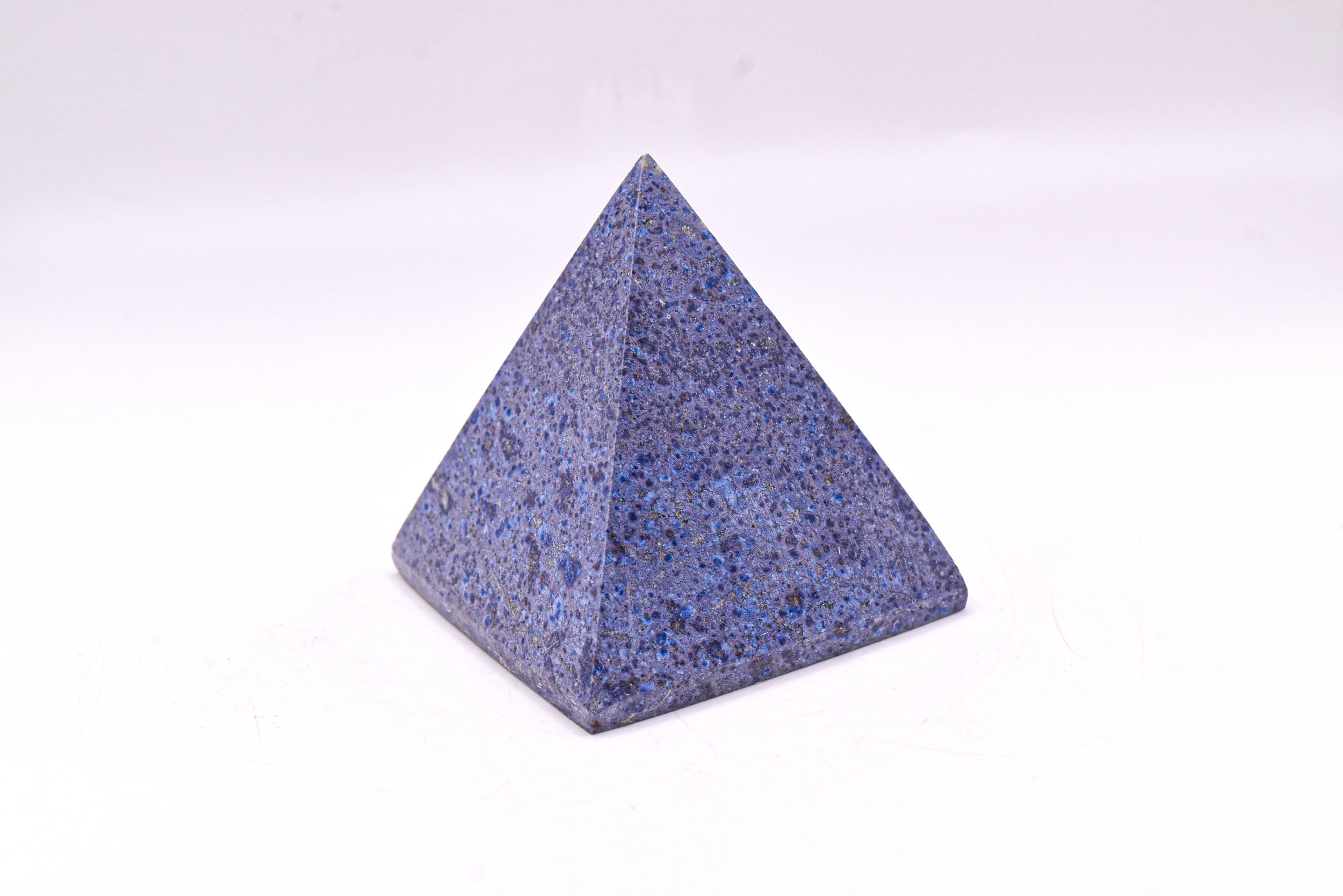 Dumortierite pyramids 6-7cm (14 of 84).JPG