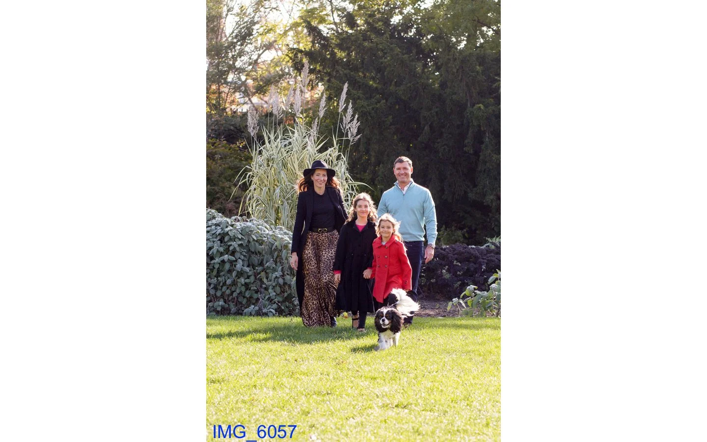 25.11.1_Layda Family_web-04.jpg