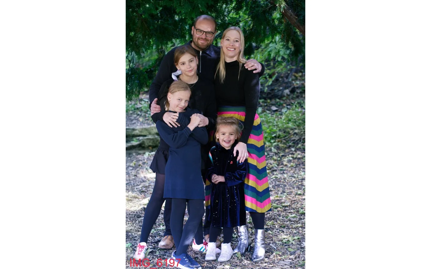 25.11.1_Fiebig Family_web-05.jpg