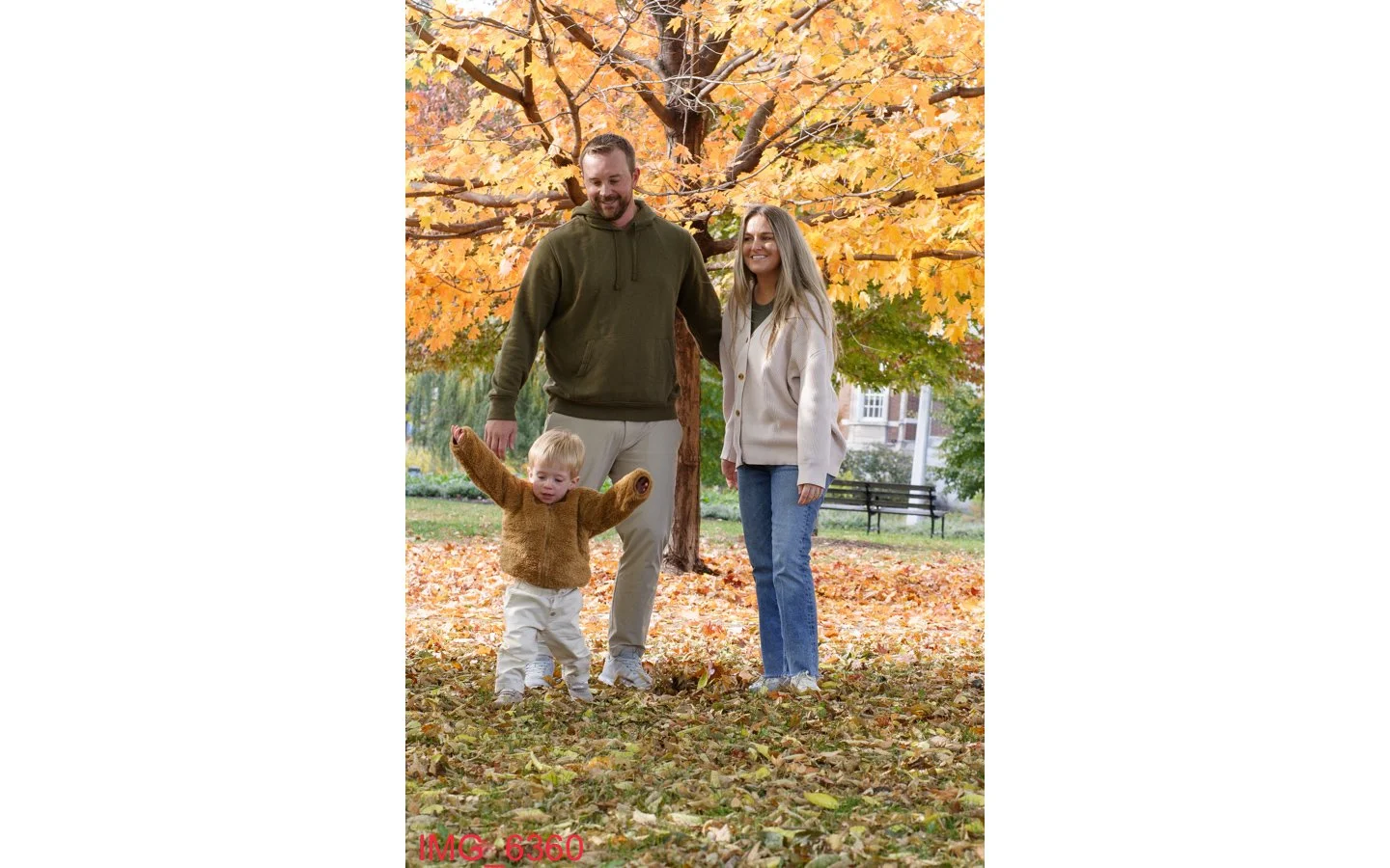 25.11.4_Janeway Family_web-21.jpg