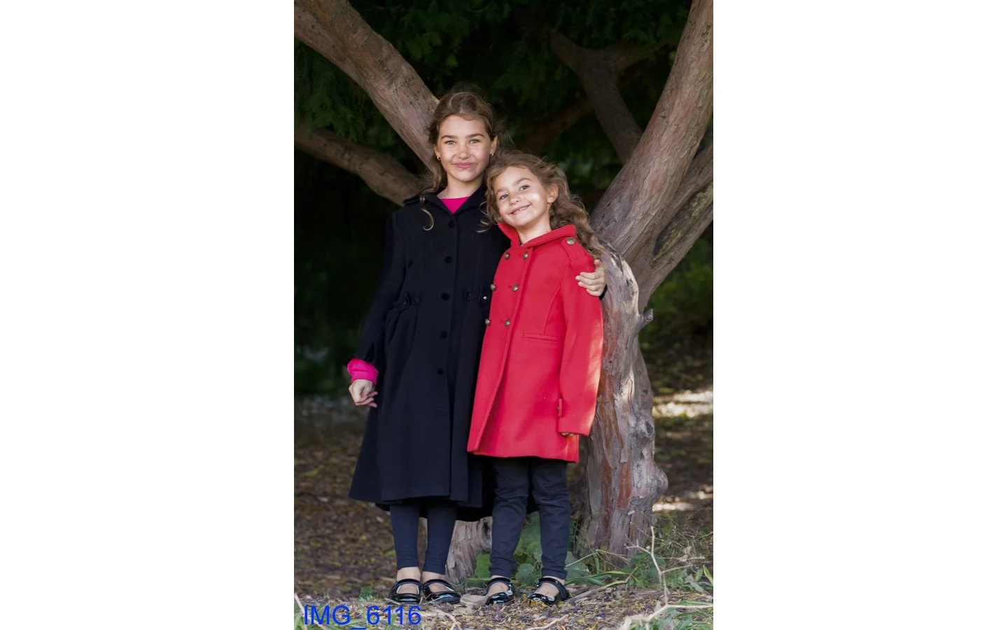 25.11.1_Layda Family_web-19.jpg