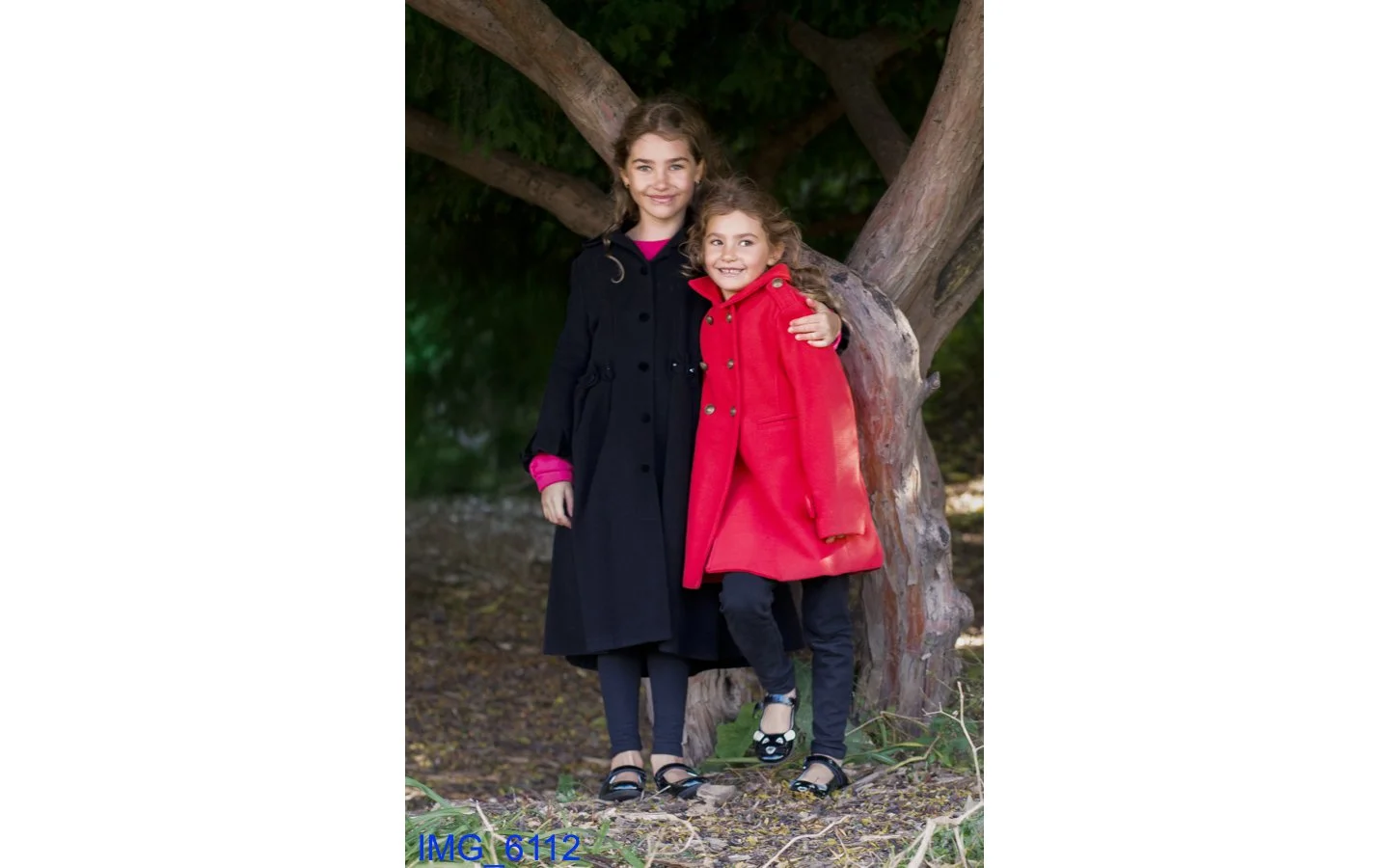 25.11.1_Layda Family_web-18.jpg