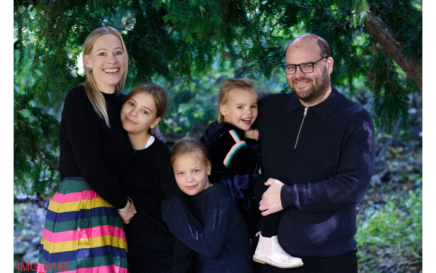 25.11.1_Fiebig Family_web-03.jpg