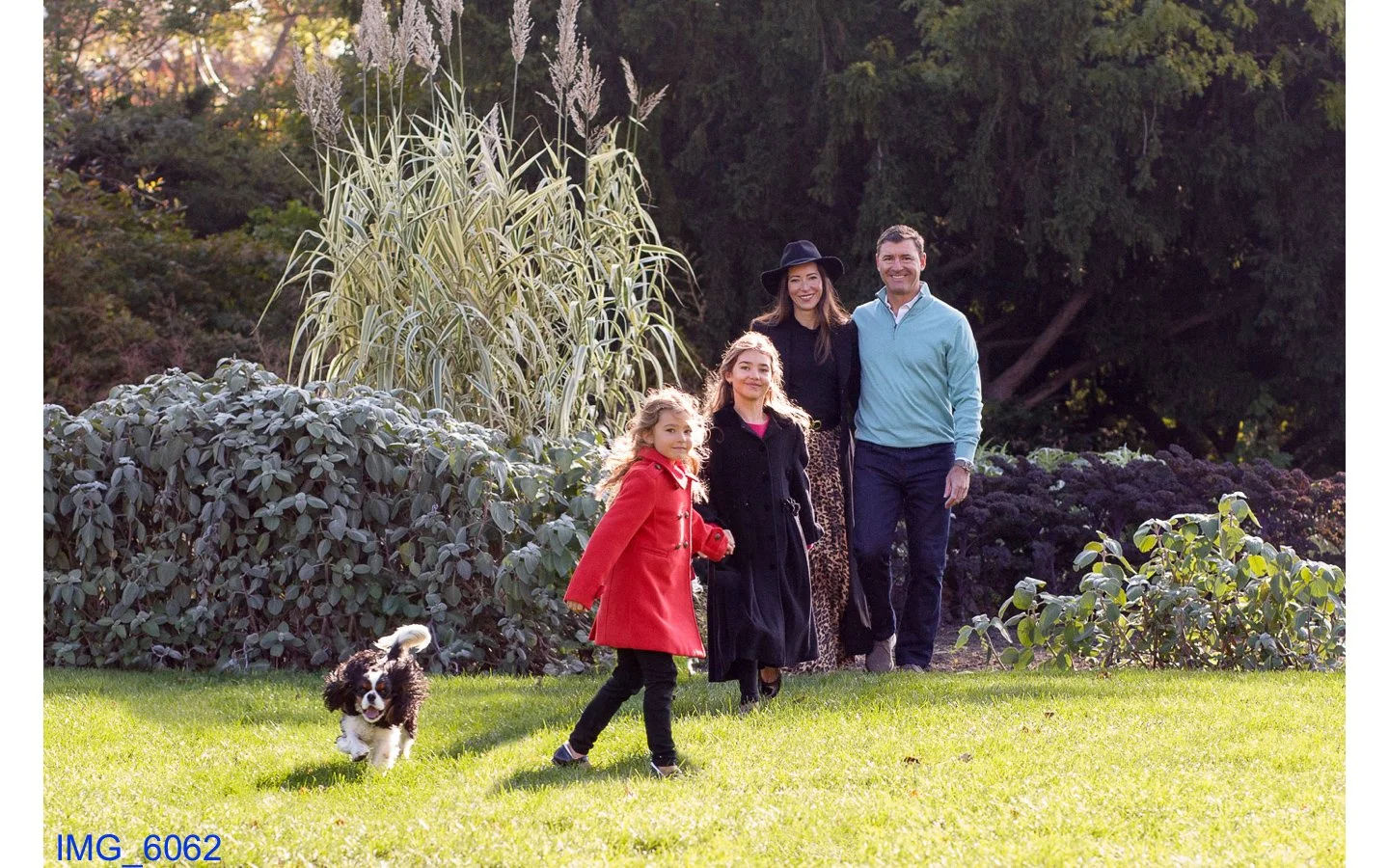 25.11.1_Layda Family_web-05.jpg