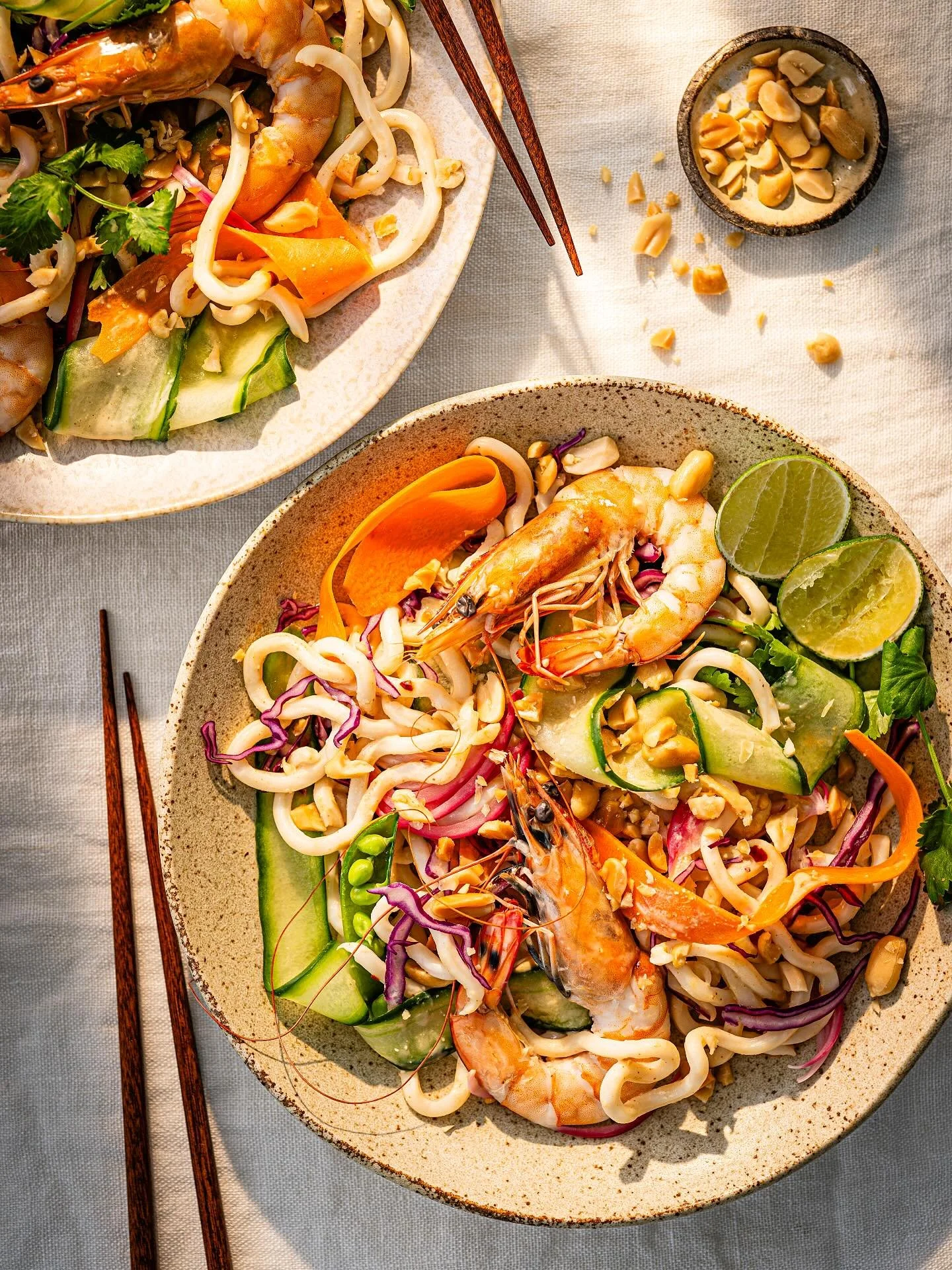 Last sunny one for a while as autumns coming bitchesssss (if u know me you know my hatred for summer and pure love for autumn) 🤪🤪🤪

But I will say fresh summer food is a big old VIBE 🦐 little East Asian prawn nood salad here 🦐 

@sam_milton_phot