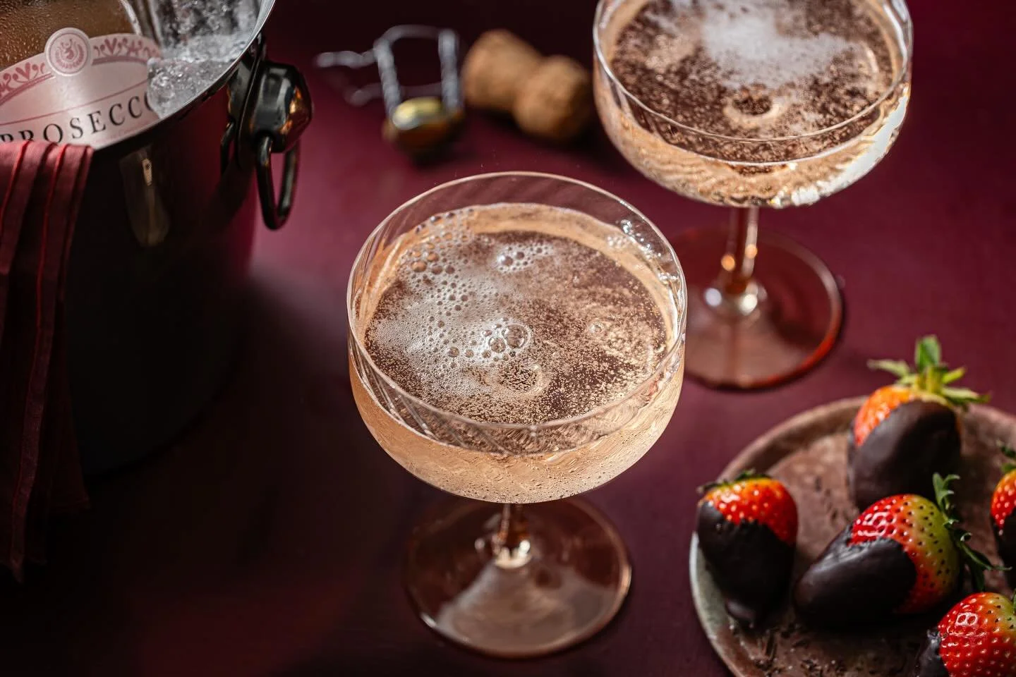 Valentine&rsquo;s weekend, let&rsquo;s get the prosexy (can never call it Prosecco thanks to @mimimorley) poppin 🍾😎 

Shot by @sam_milton_photography 
Props @for.the.love.of.interiors 
&bull;
&bull;
&bull;
&bull;
#valentinesday #prosecco