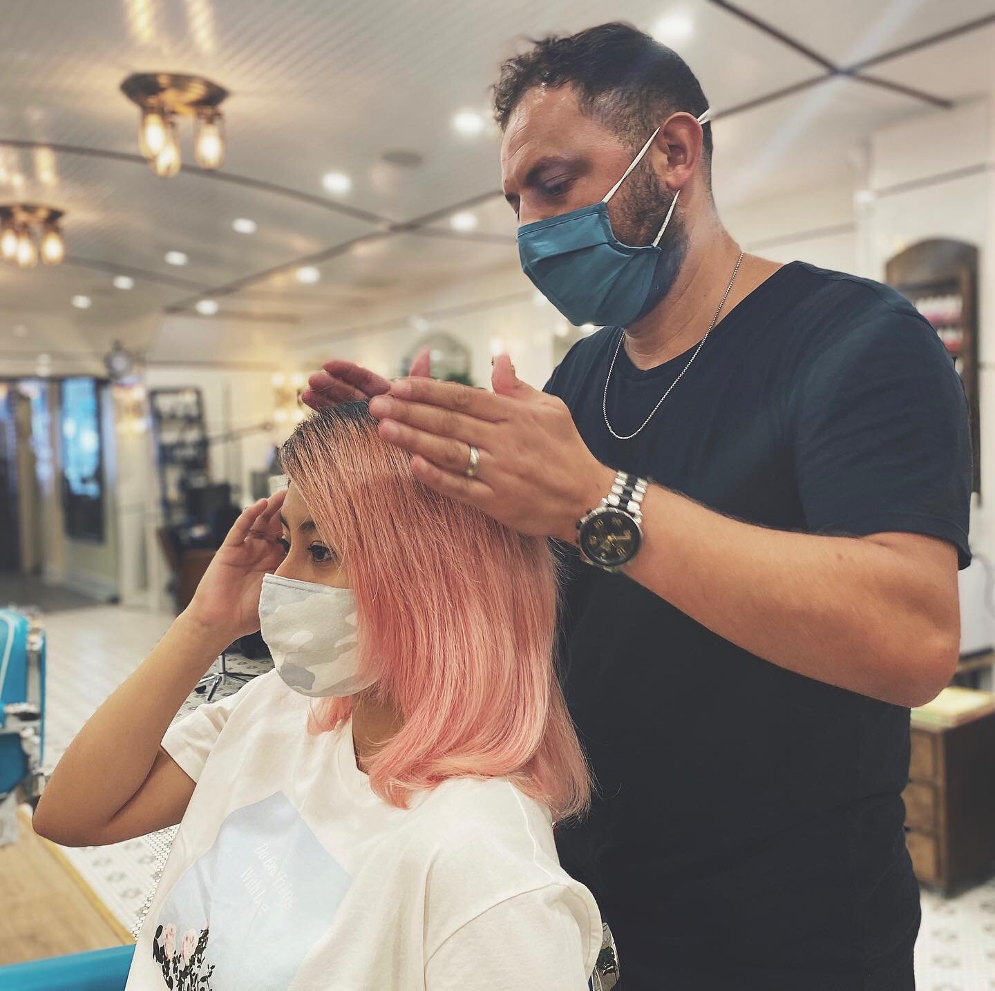 Create desired look by getting blowout &amp; style by our experienced stylists. 💆🏻&zwj;♀️ These guys know how to deal with various types of hair to make you look perfect and feel special 😉 
.
.
.
.
.

#manicure #gelmanicure #gelpedicure #gel #nail